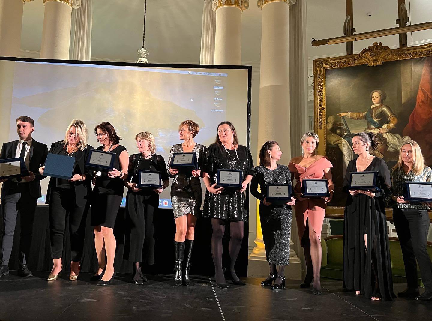 Une équipe qui définit l'excellence : célébration des lauréats des Awards Coldwell Banker