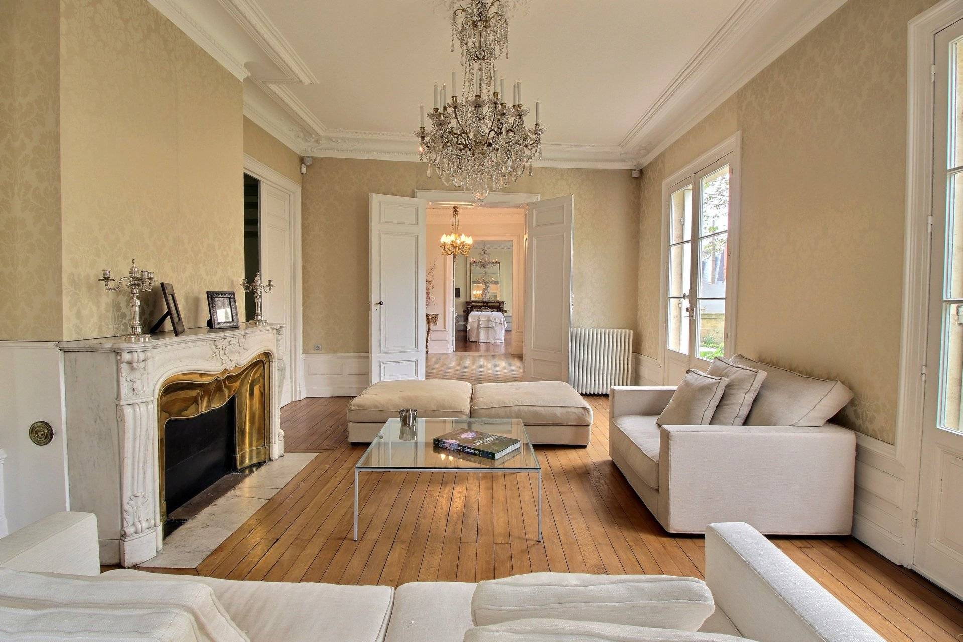 Hotel particulier a vendre bordeaux centre proche jardin public