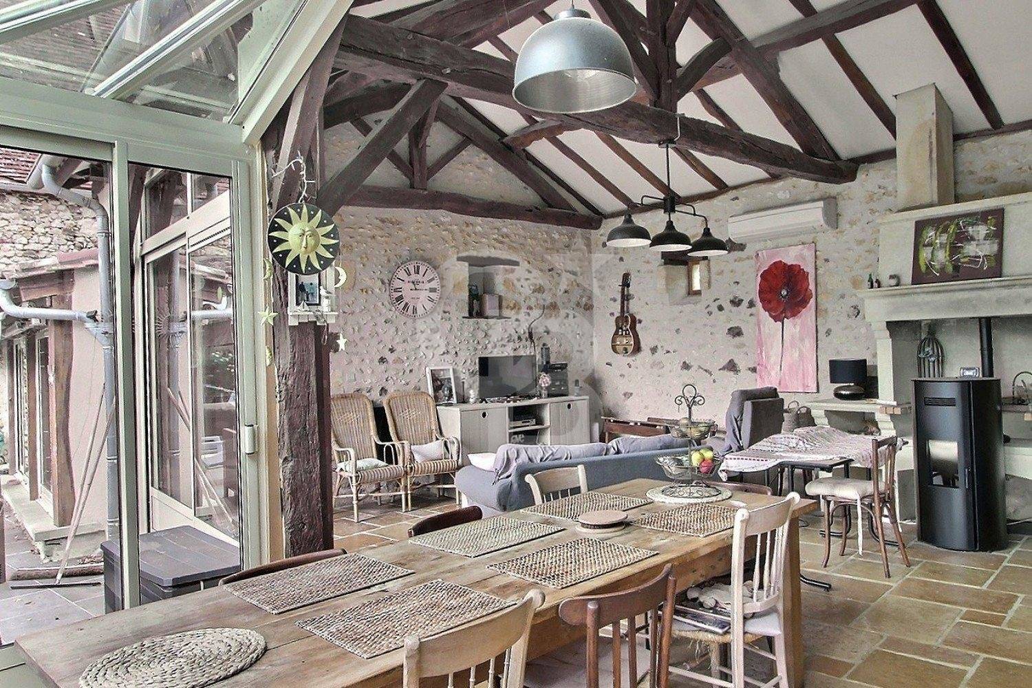 Recherche charmante propriété de campagne avec piscine en Dordogne PROCHE VERGT