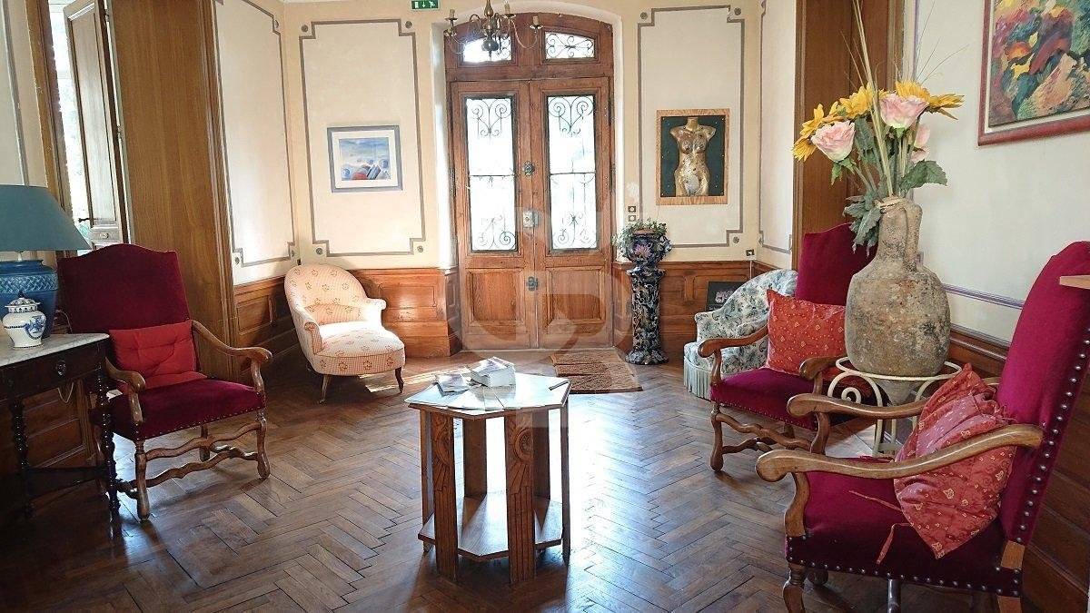 Vente beau château XIXe siècle à 1 heure de BORDEAUX