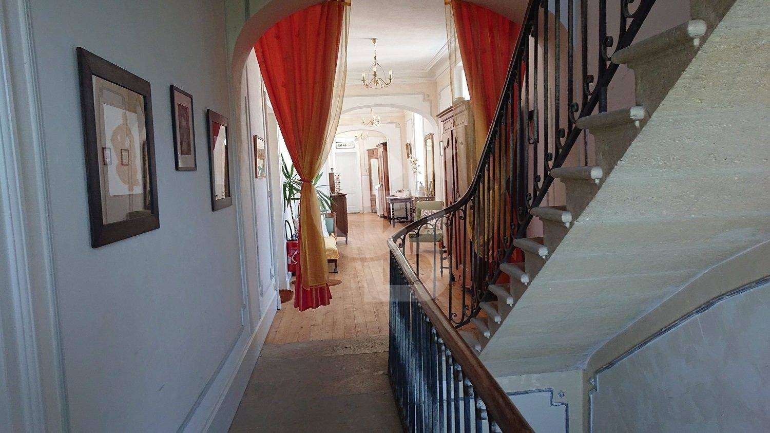 Beau château XIXe siècle à vendre à 1 heure de BORDEAUX