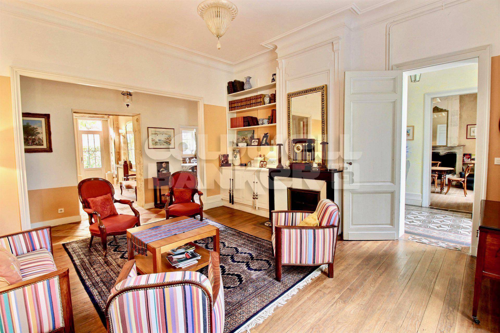 Achat Magnifique propriété avec piscine et grand terrain à ILLATS PROCHE BORDEAUX