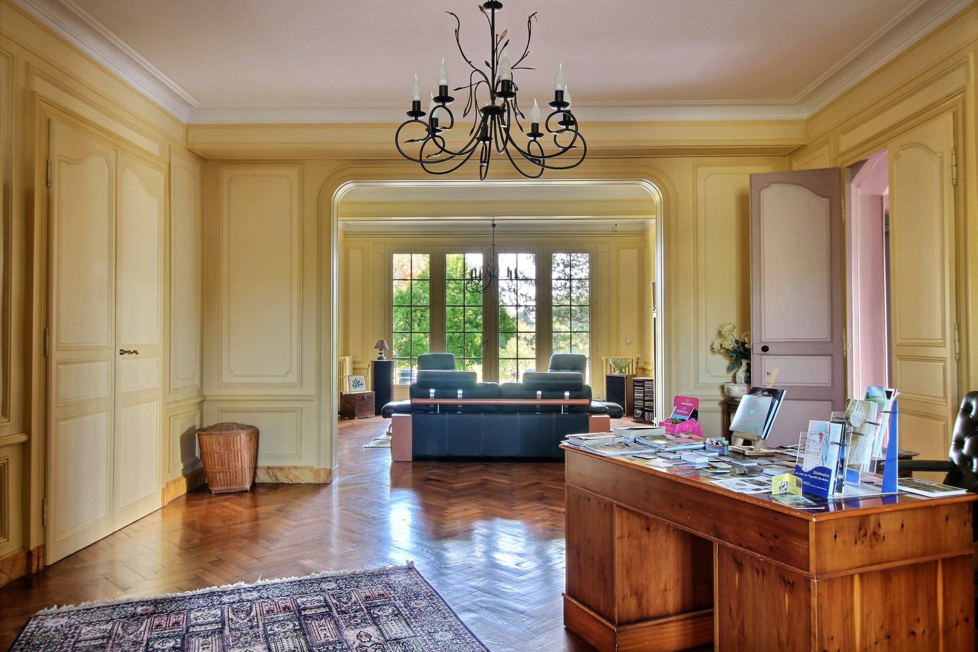 Château du XVIIIe avec vignoble à vendre à 30 MINUTES DE BORDEAUX