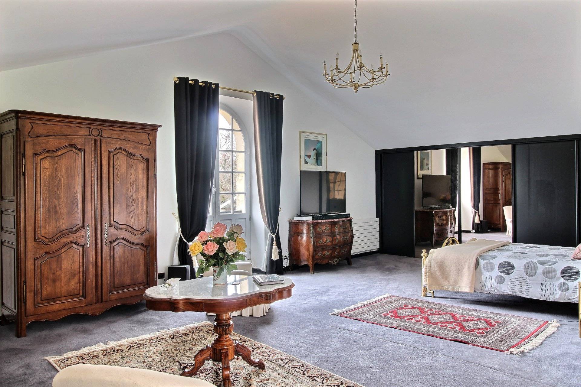 Magnifique propriété familiale au coeur de la forêt à vendre proche LA BREDE