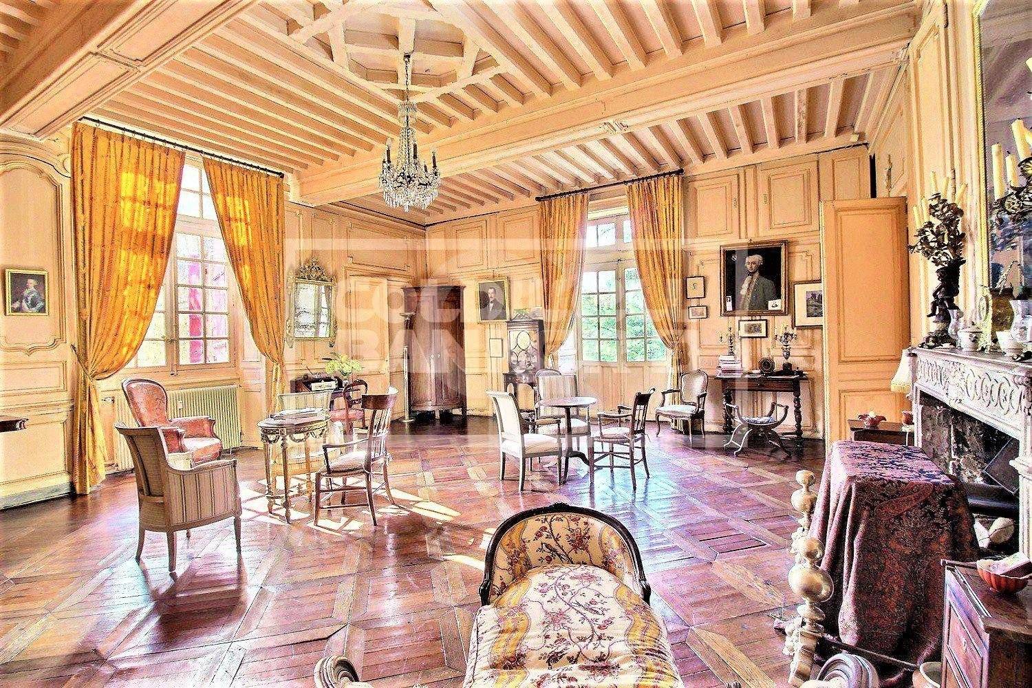 Propriété classée monument historique à vendre à 20 minutes de Bordeaux