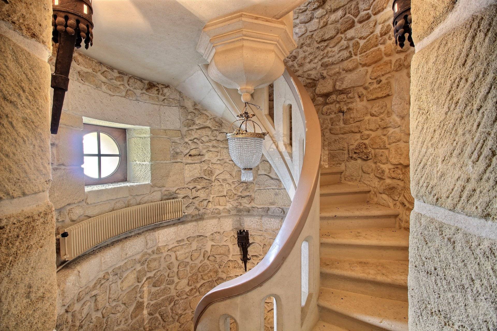 Superbe château du XIXe à vendre à 20 minutes de BORDEAUX