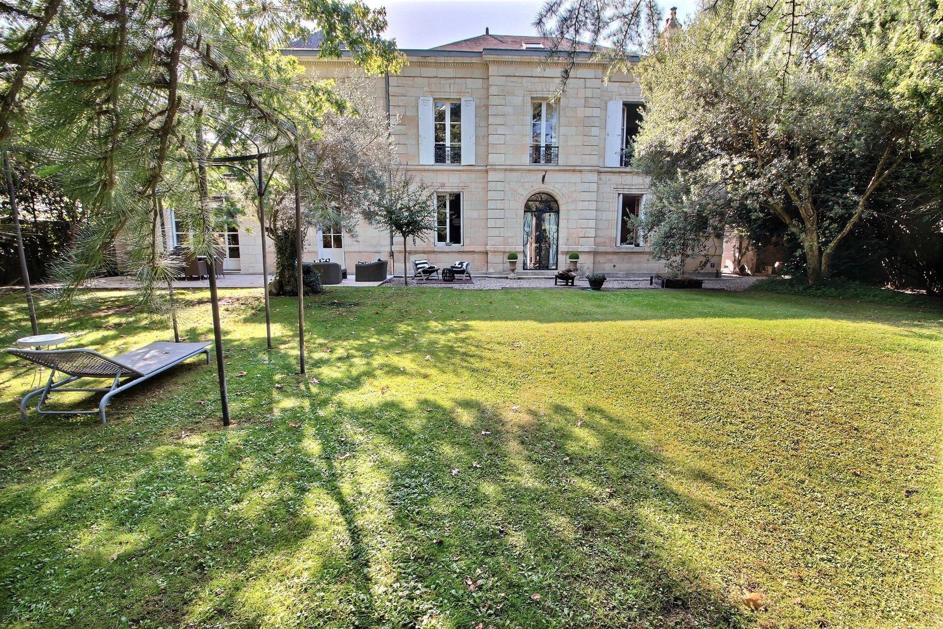 Maison de maître du XIXe siècle vendue au Bouscat
