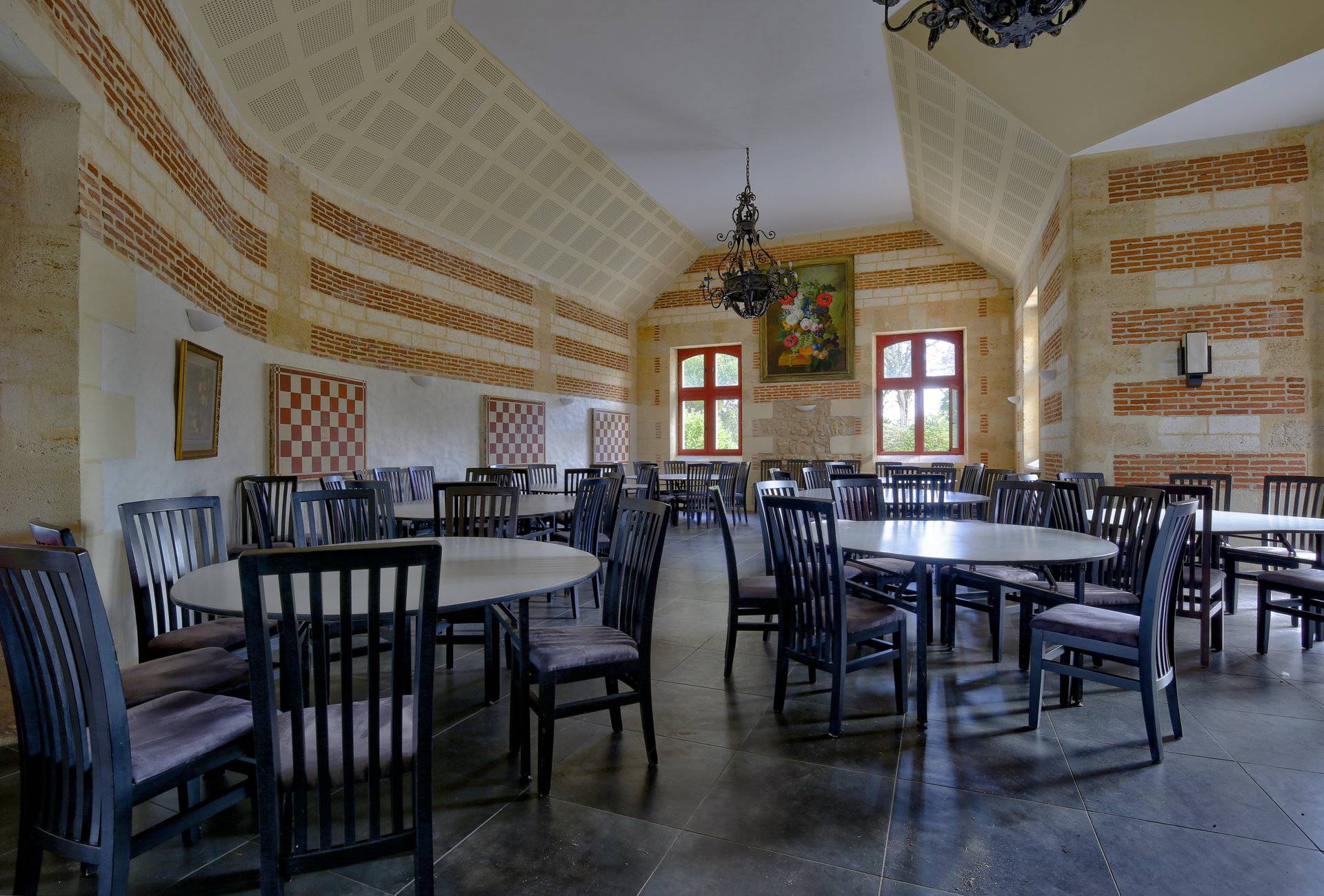 Château et parc de 150 hectares à vendre à 25 minutes de Bordeaux