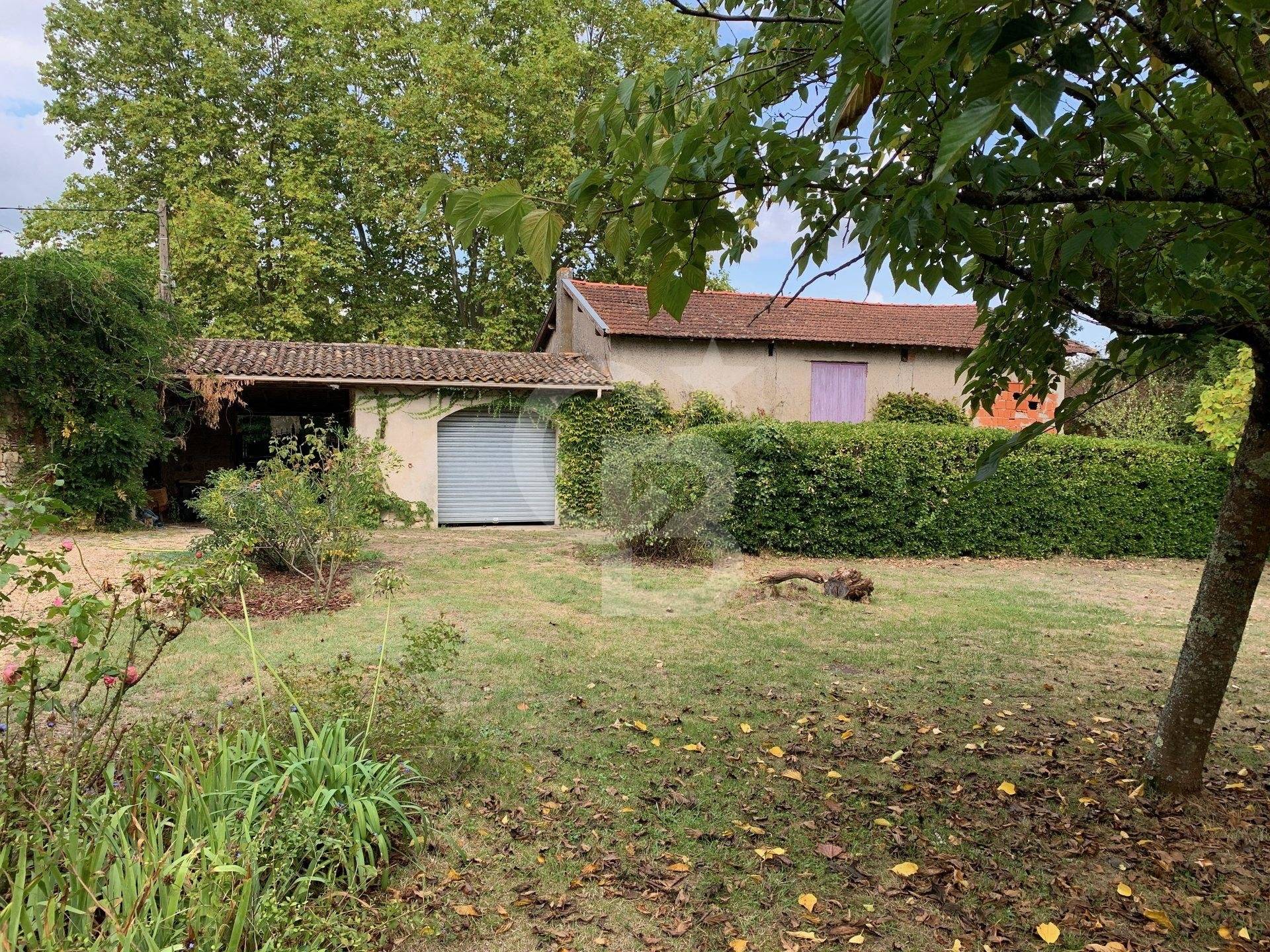 Acheter maison girondine du XVIIème siècle à rénover à 15 minutes de Bordeaux POMPIGNAC