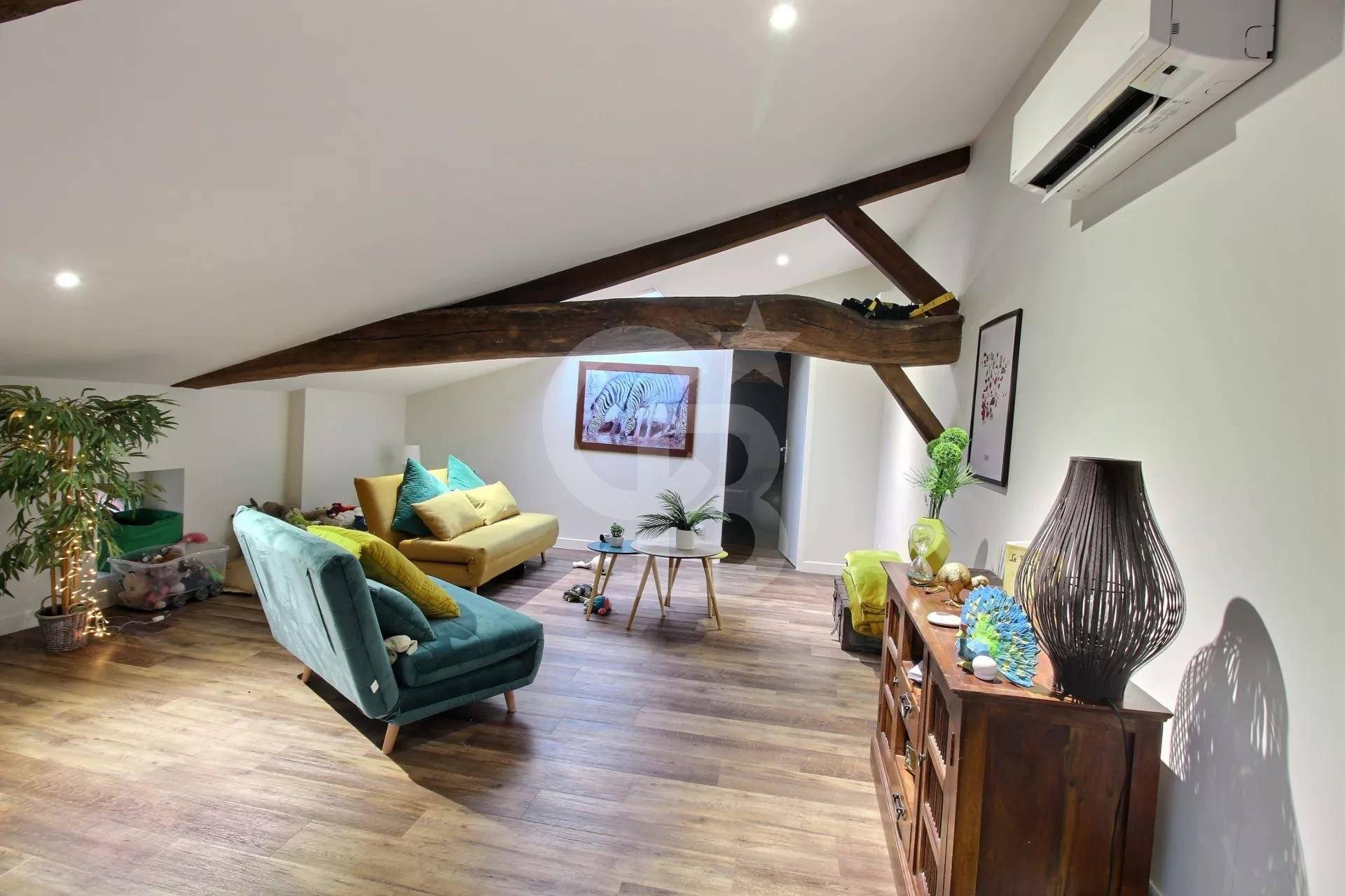 Airial rénové esprit loft avec grand terrain - proche Bazas