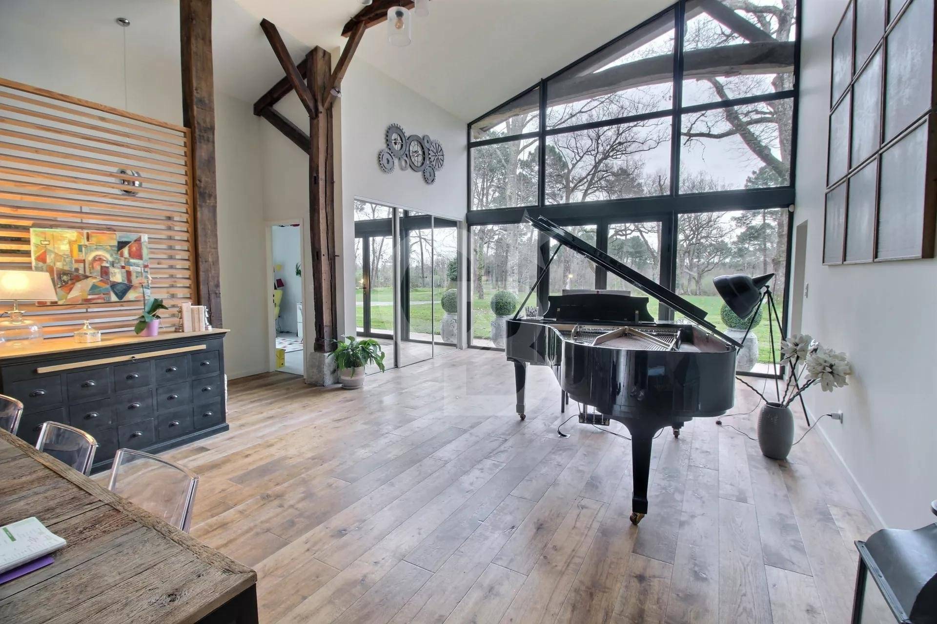 Airial rénové esprit loft avec grand terrain - proche Bazas