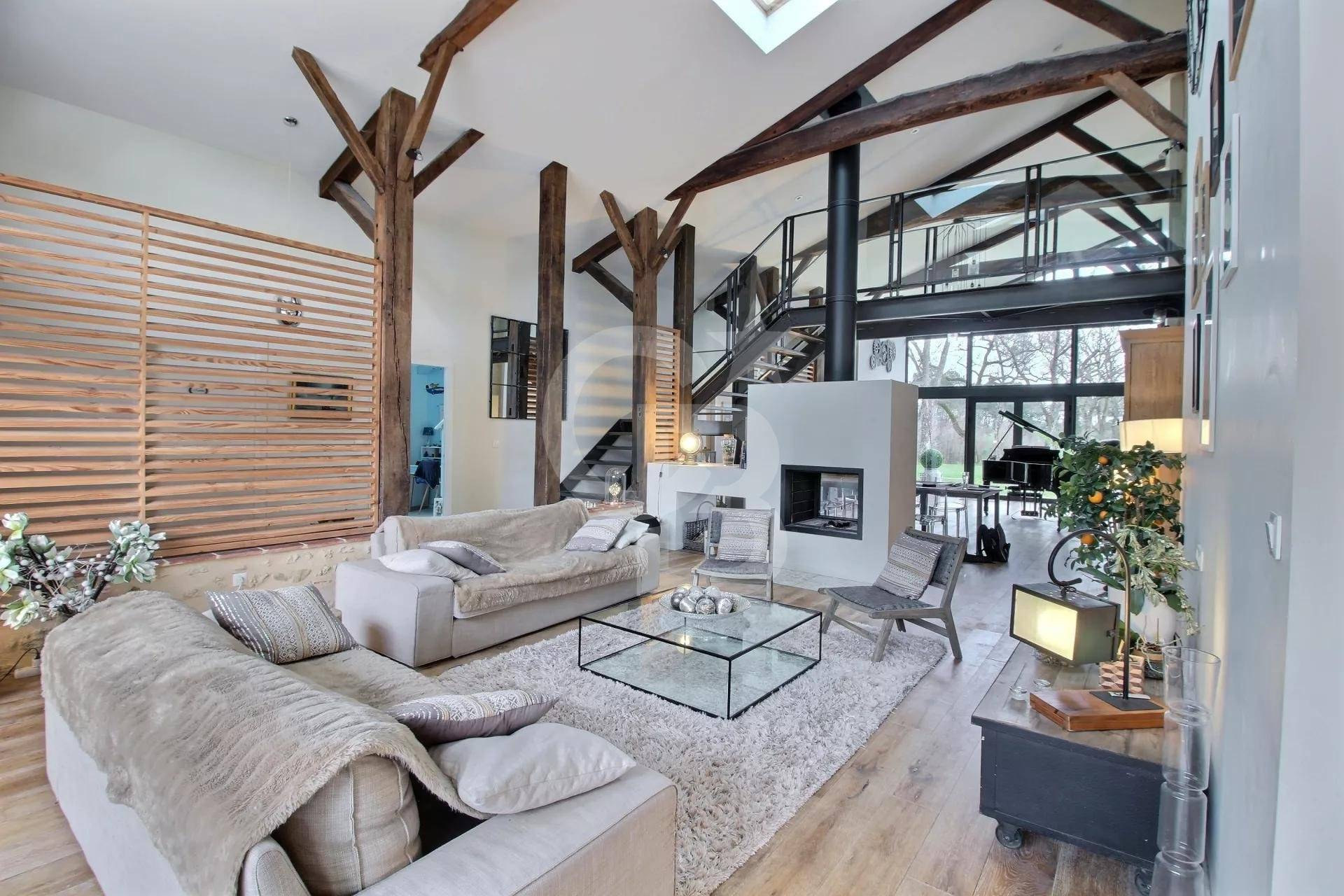 Airial rénové esprit loft avec grand terrain - proche Bazas