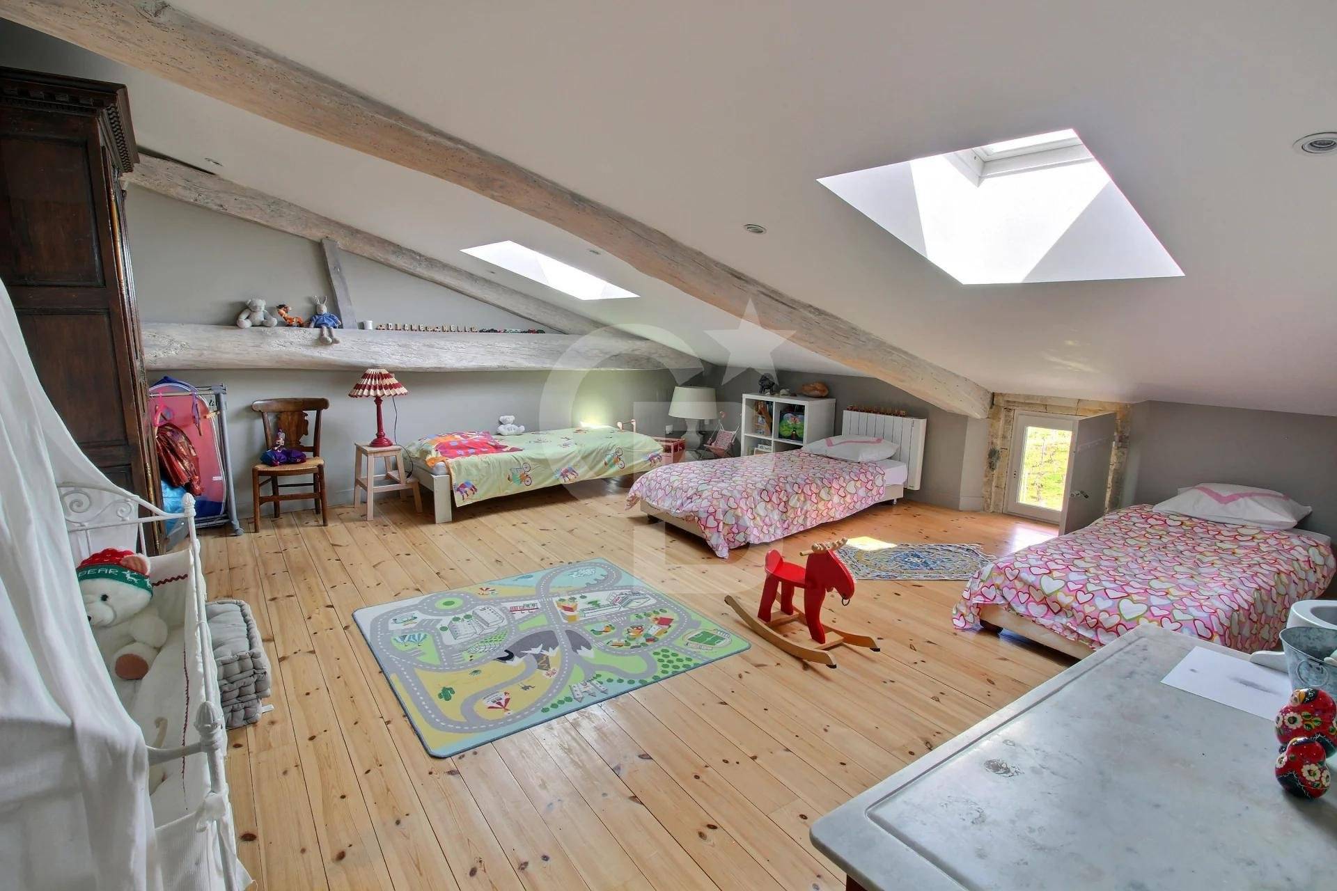 Girondine house in peaceful location sold