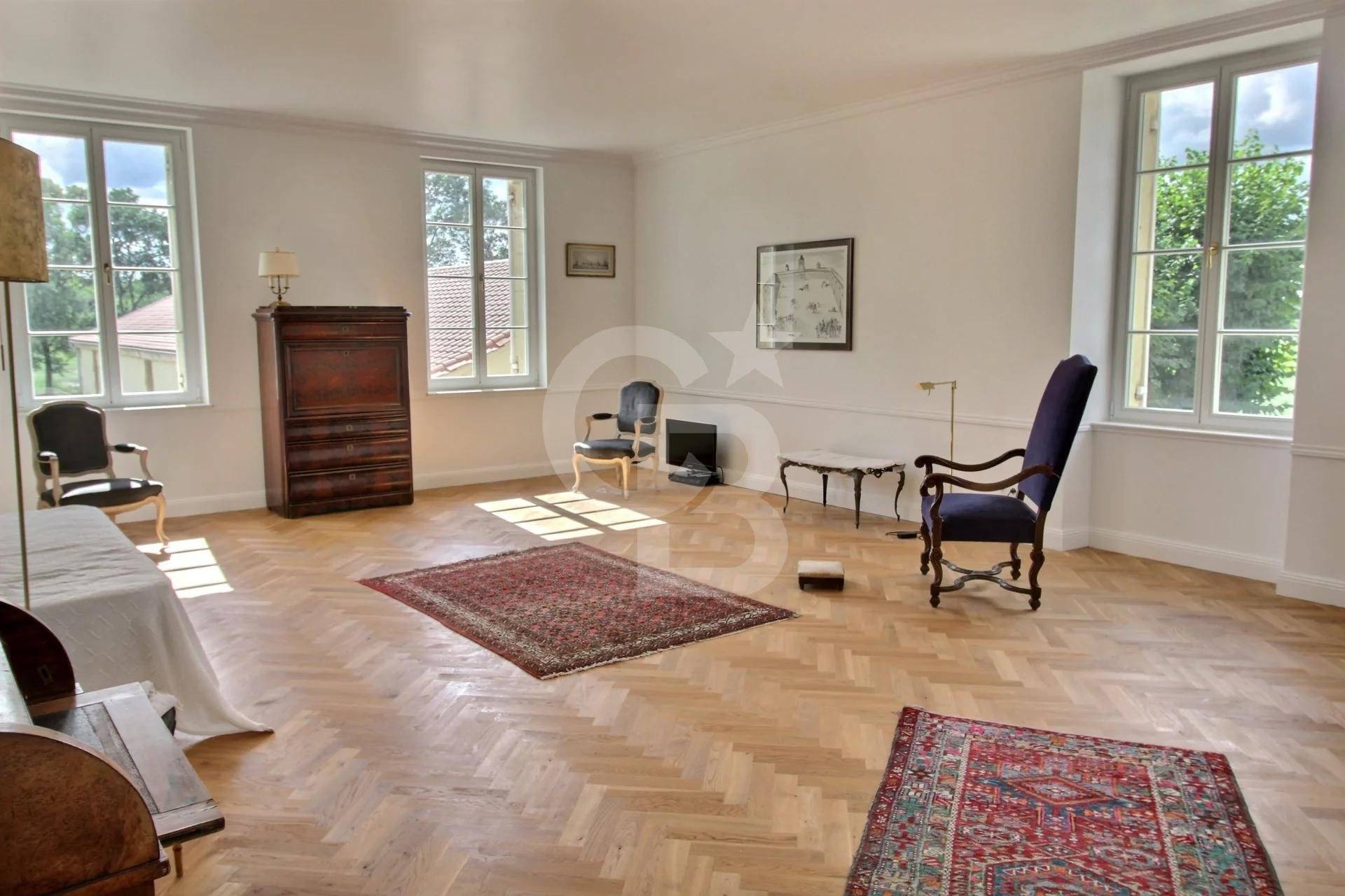 Acheter appartement loft dans un château en DORDOGNE