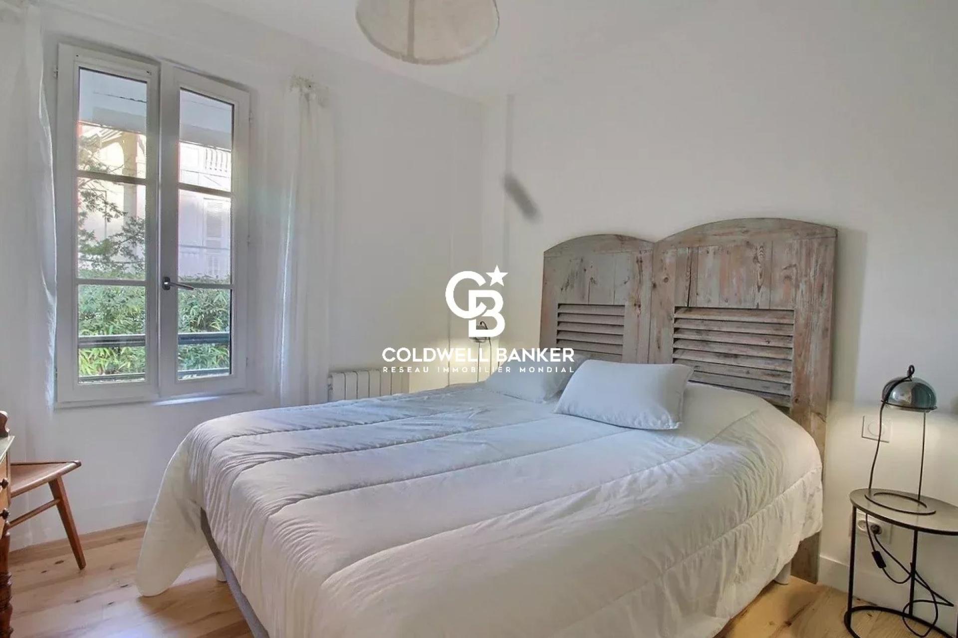 Propriété familiale d’exception en seconde ligne à Pereire