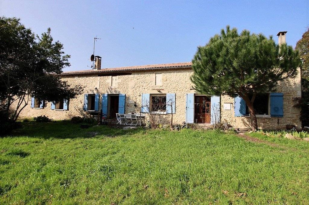 Ferme équestre à vendre à 40 minutes de Bordeaux - proche Bazas