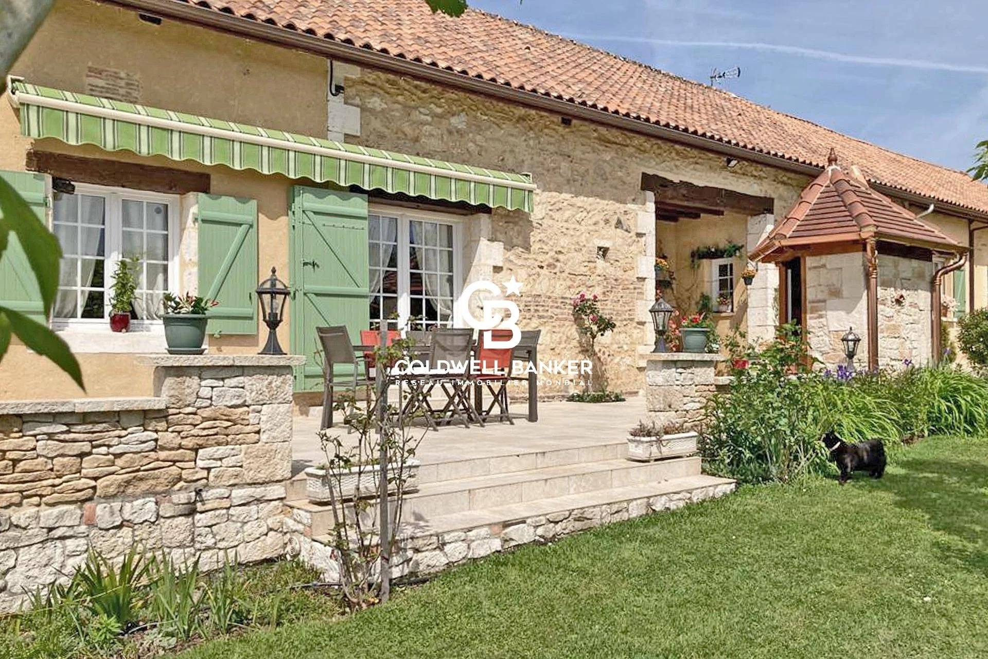Maison de campagne au bord d'un étang - Proche Bergerac