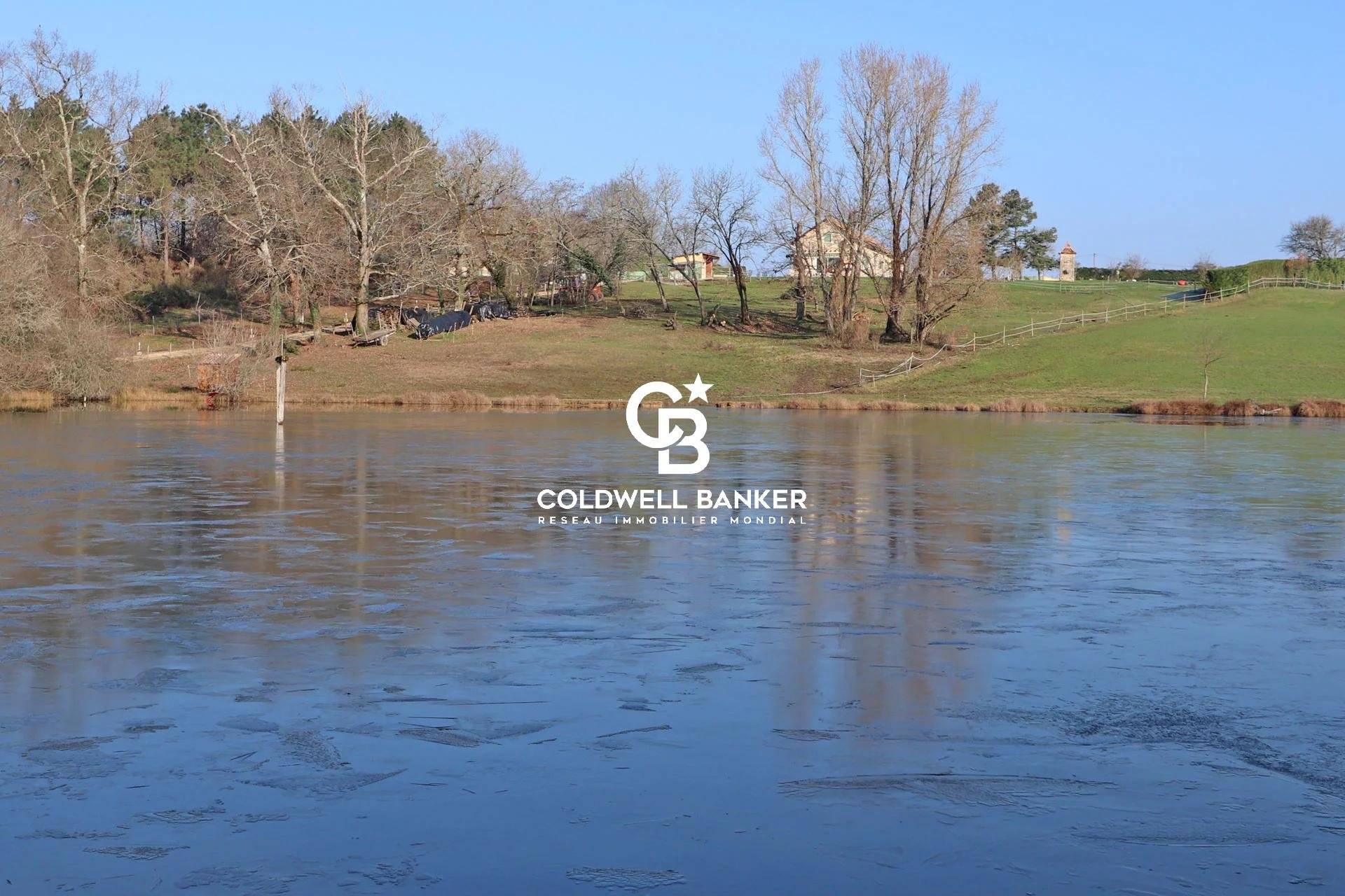Maison de campagne au bord d'un étang - Proche Bergerac