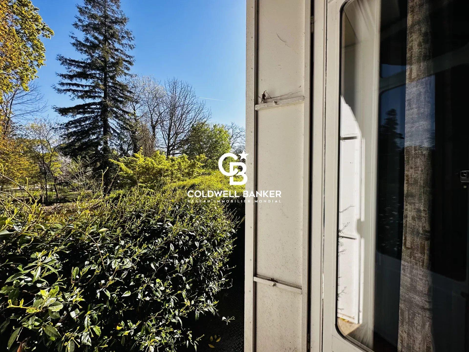 Somptueux hôtel particulier avec garage et jardin sur le Jardin Public Bordeaux