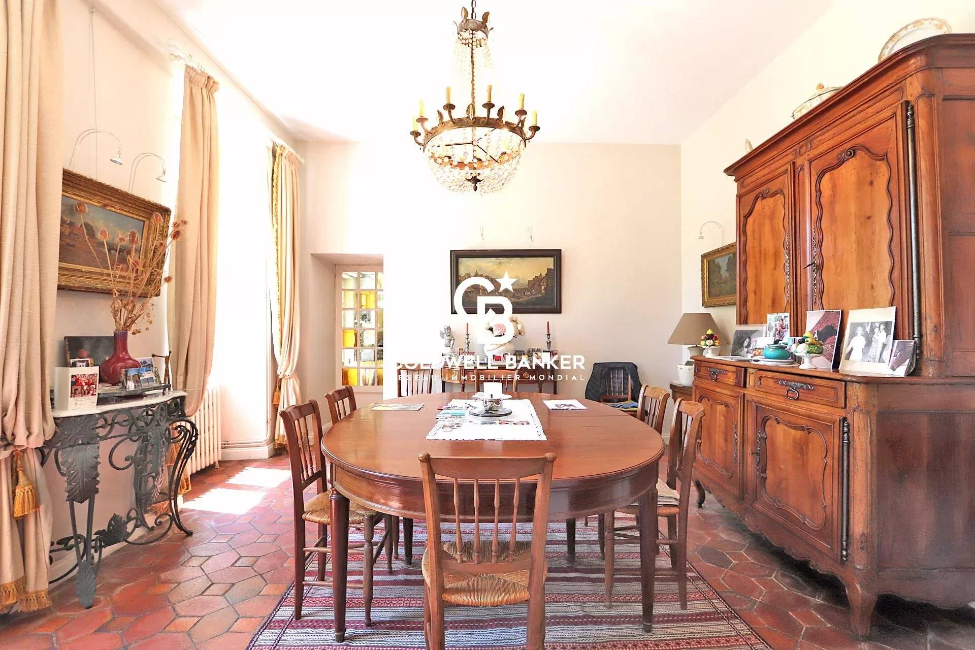 Propriété viticole avec maison de maître à vendre dans le bordelais