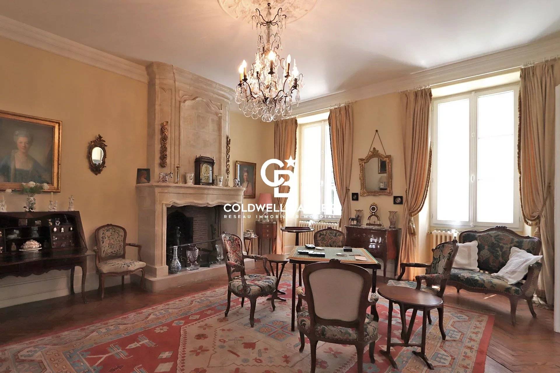 Propriété viticole avec maison de maître à vendre dans le bordelais