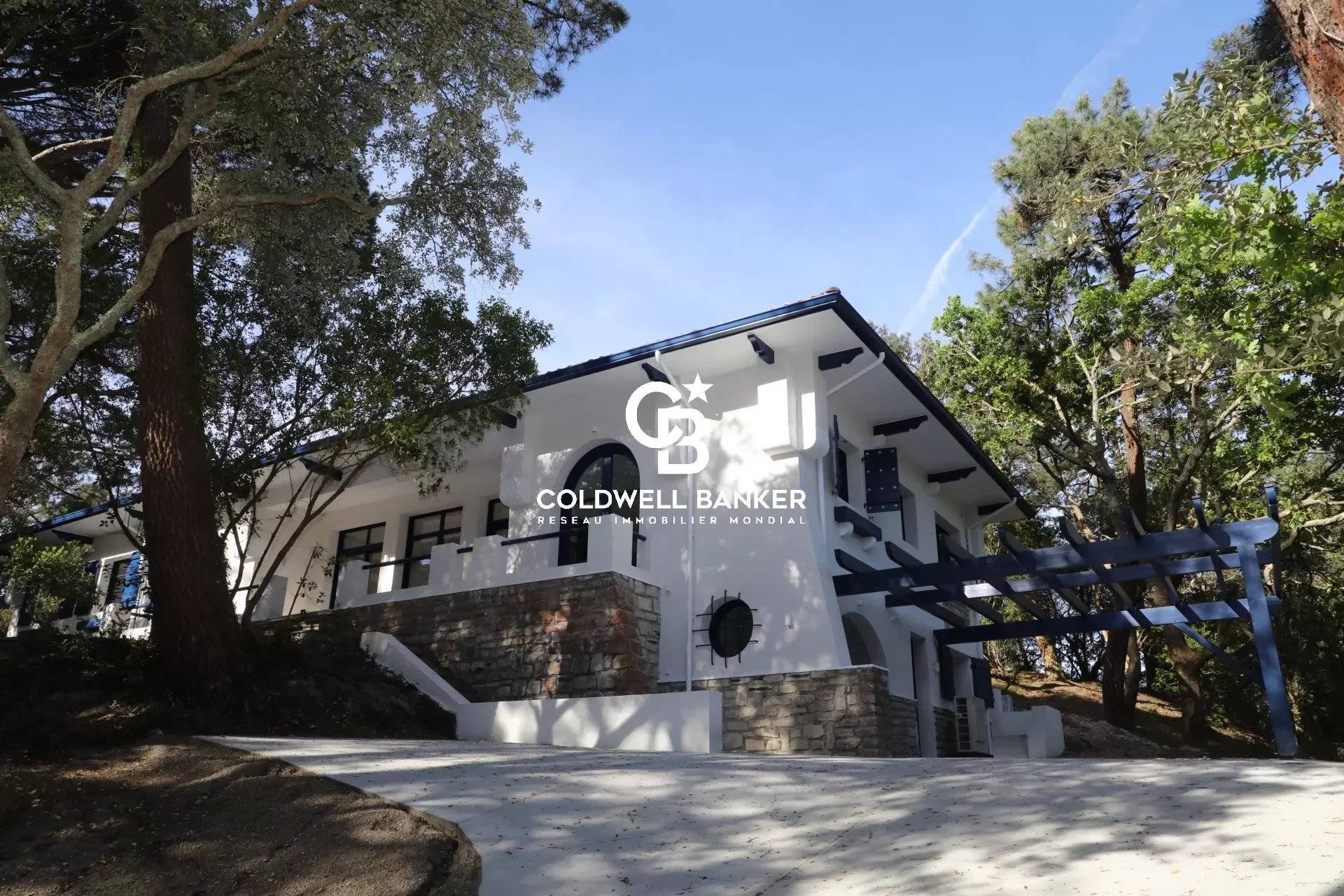 Villa prestigieuse aux prestations haut de gamme entre lac et océan Hossegor