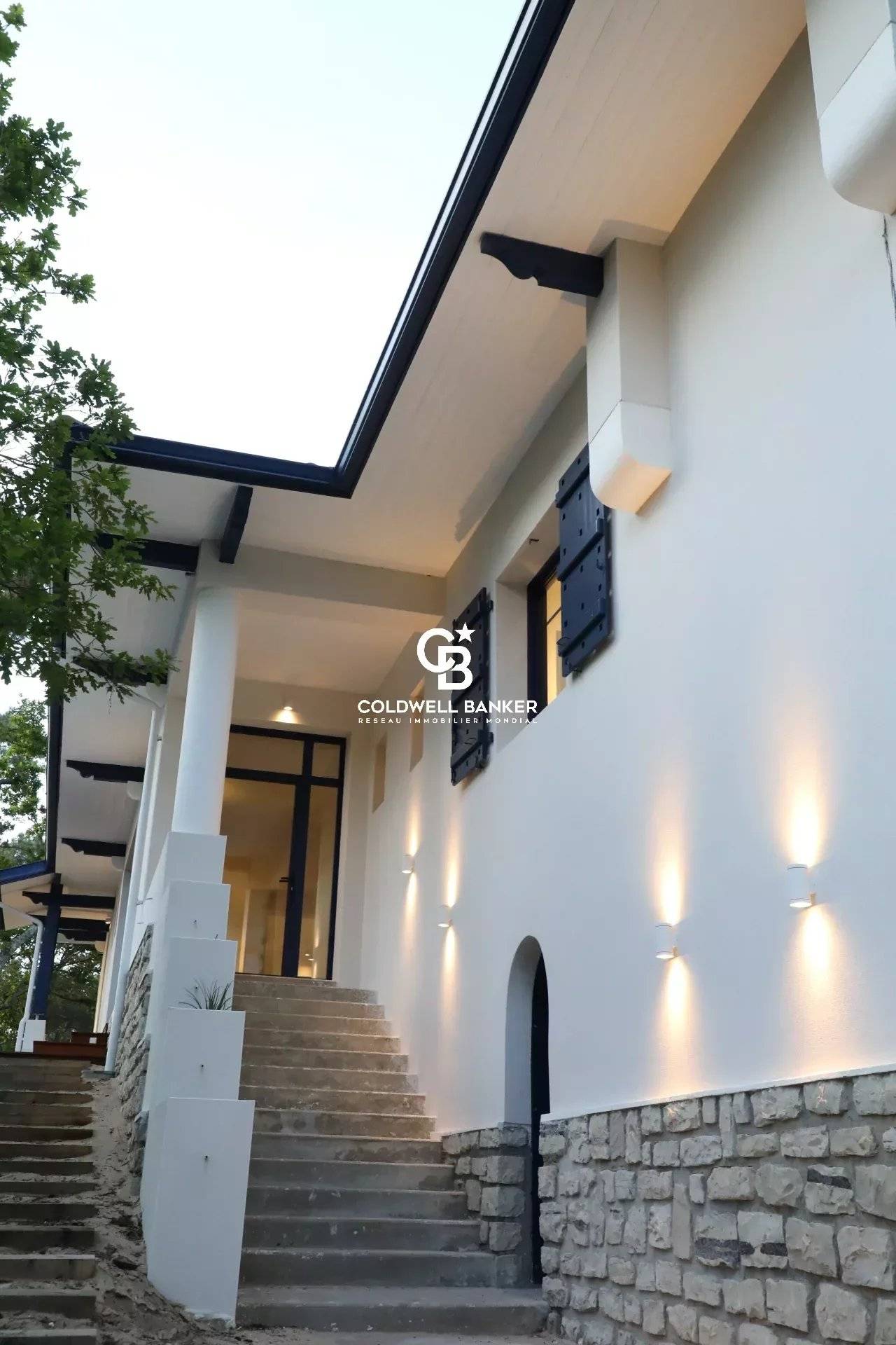 Villa prestigieuse aux prestations haut de gamme entre lac et océan Hossegor