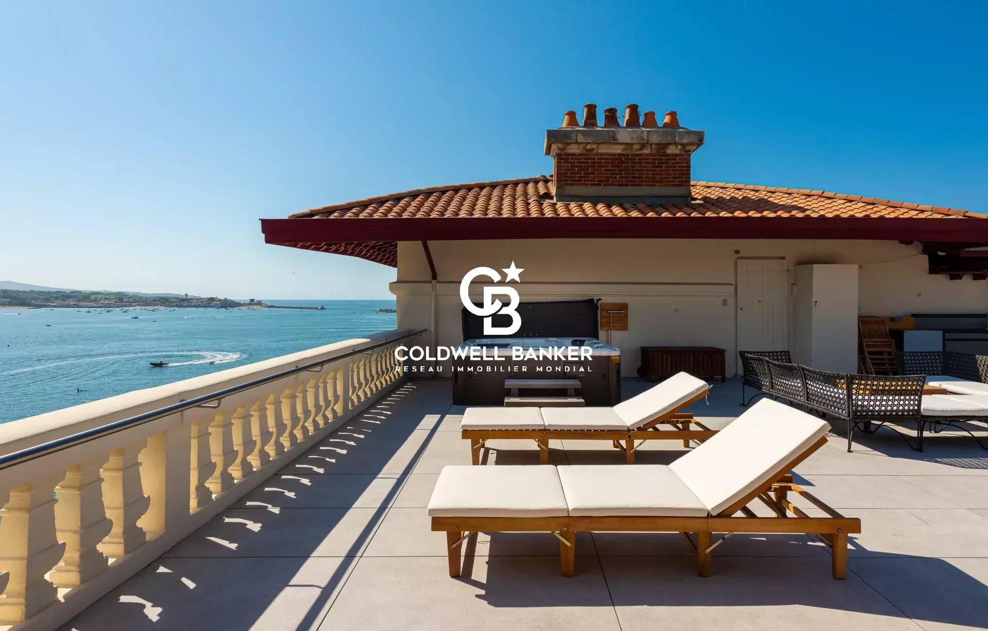 Résidence d'exception en front de mer avec vue panoramique Saint-Jean-de-Luz