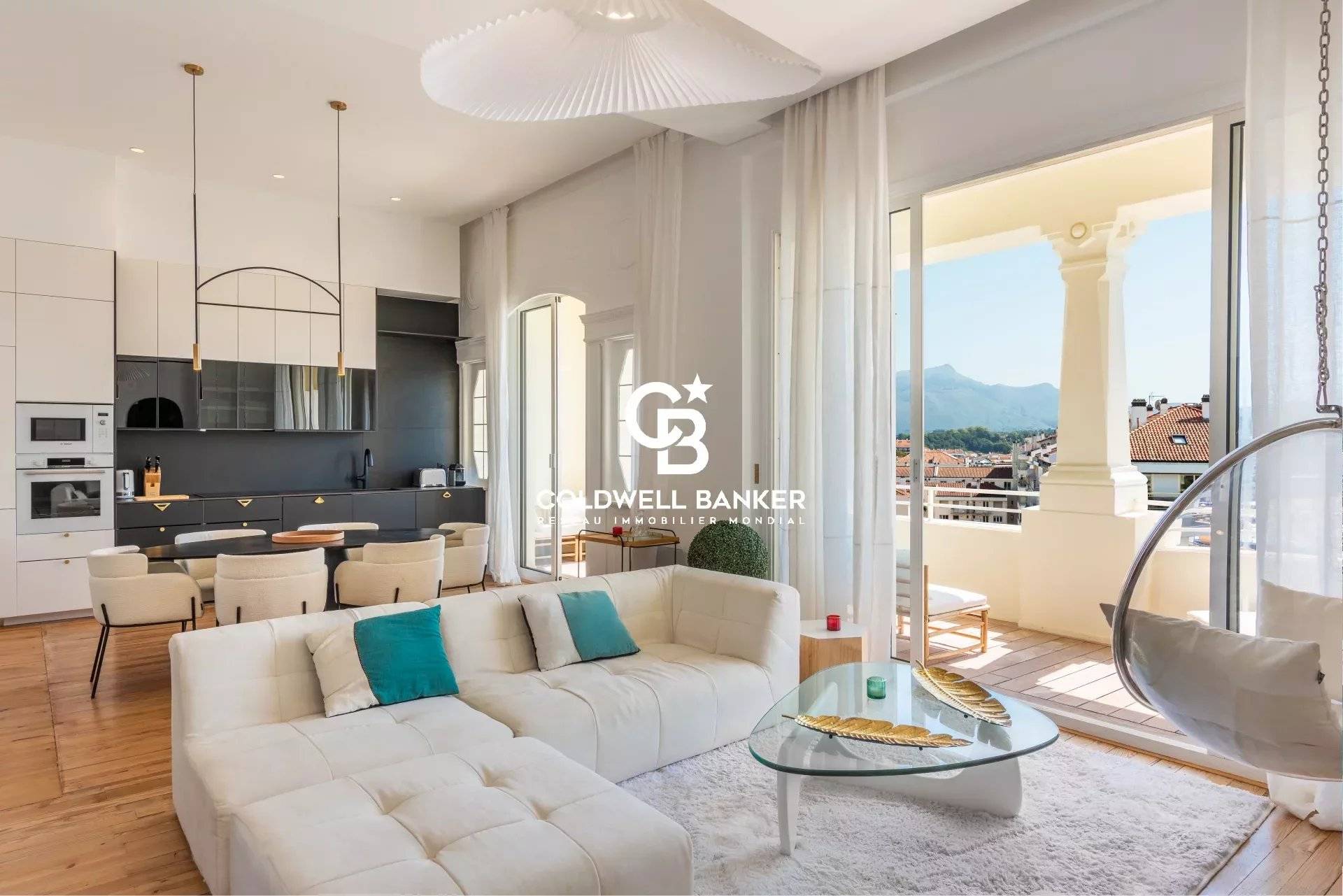 Résidence d'exception en front de mer avec vue panoramique Saint-Jean-de-Luz