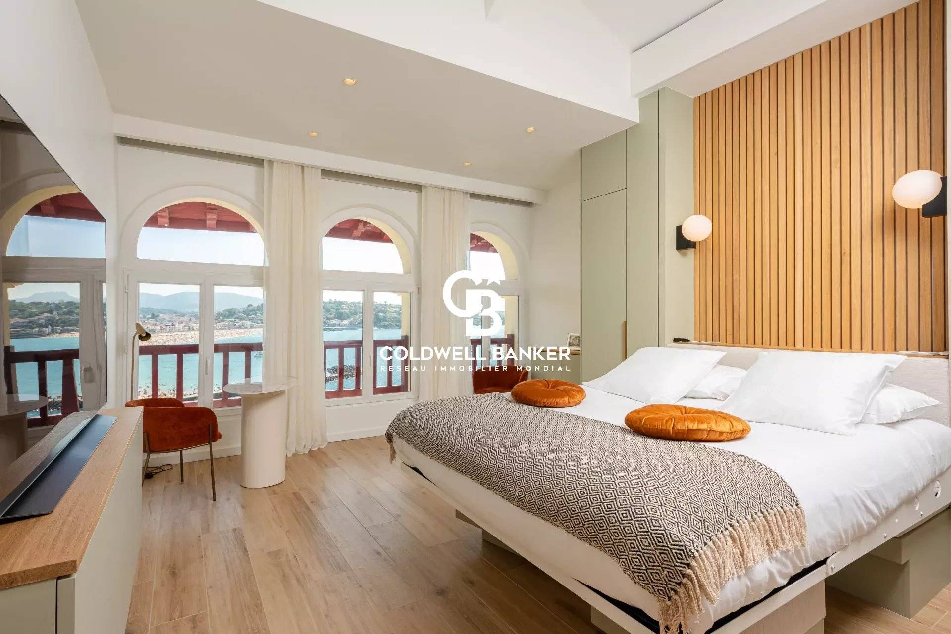Résidence d'exception en front de mer avec vue panoramique Saint-Jean-de-Luz