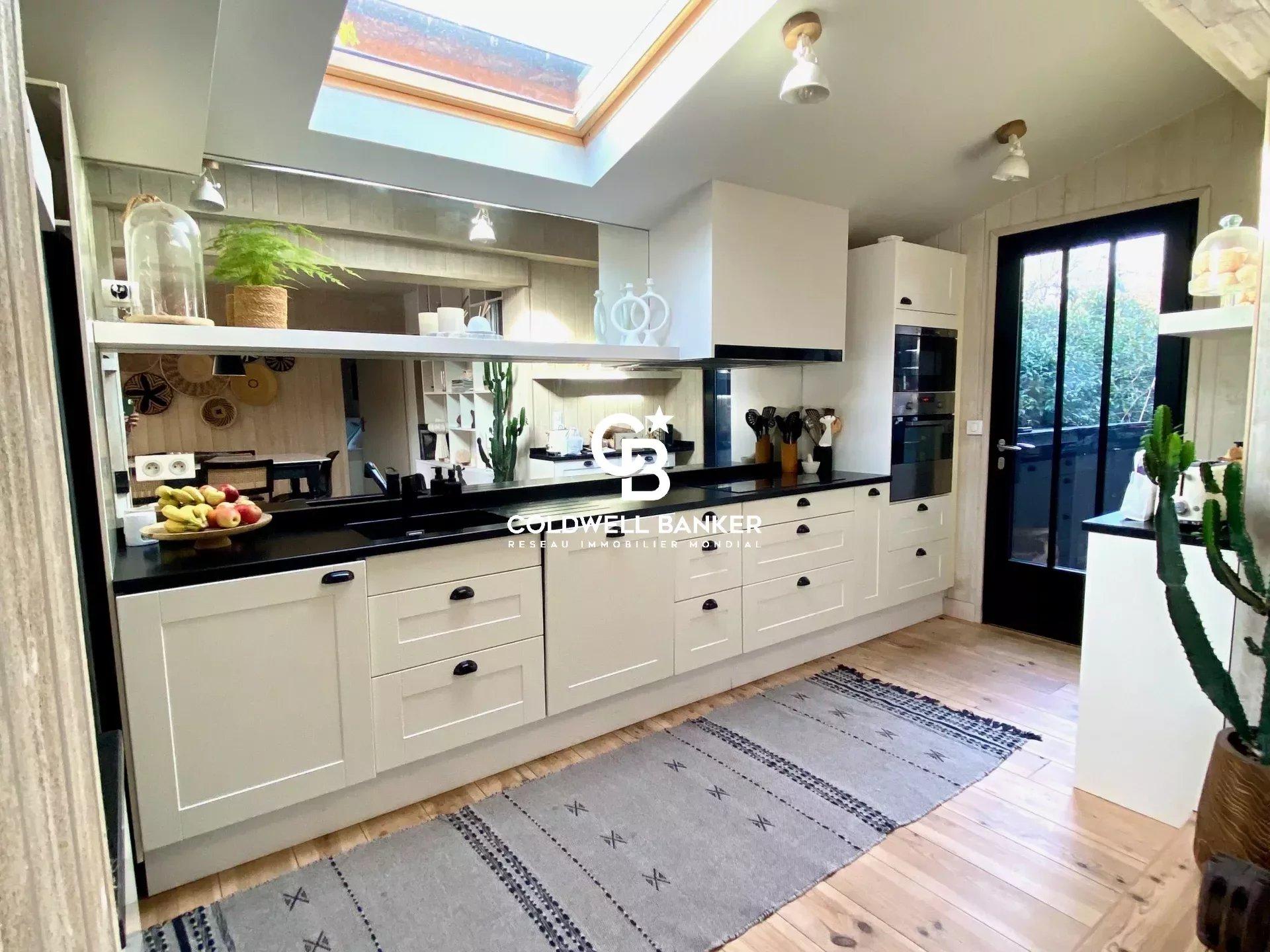 Villa d'exception avec annexe à proximité des plages du Cap-Ferret - Centre