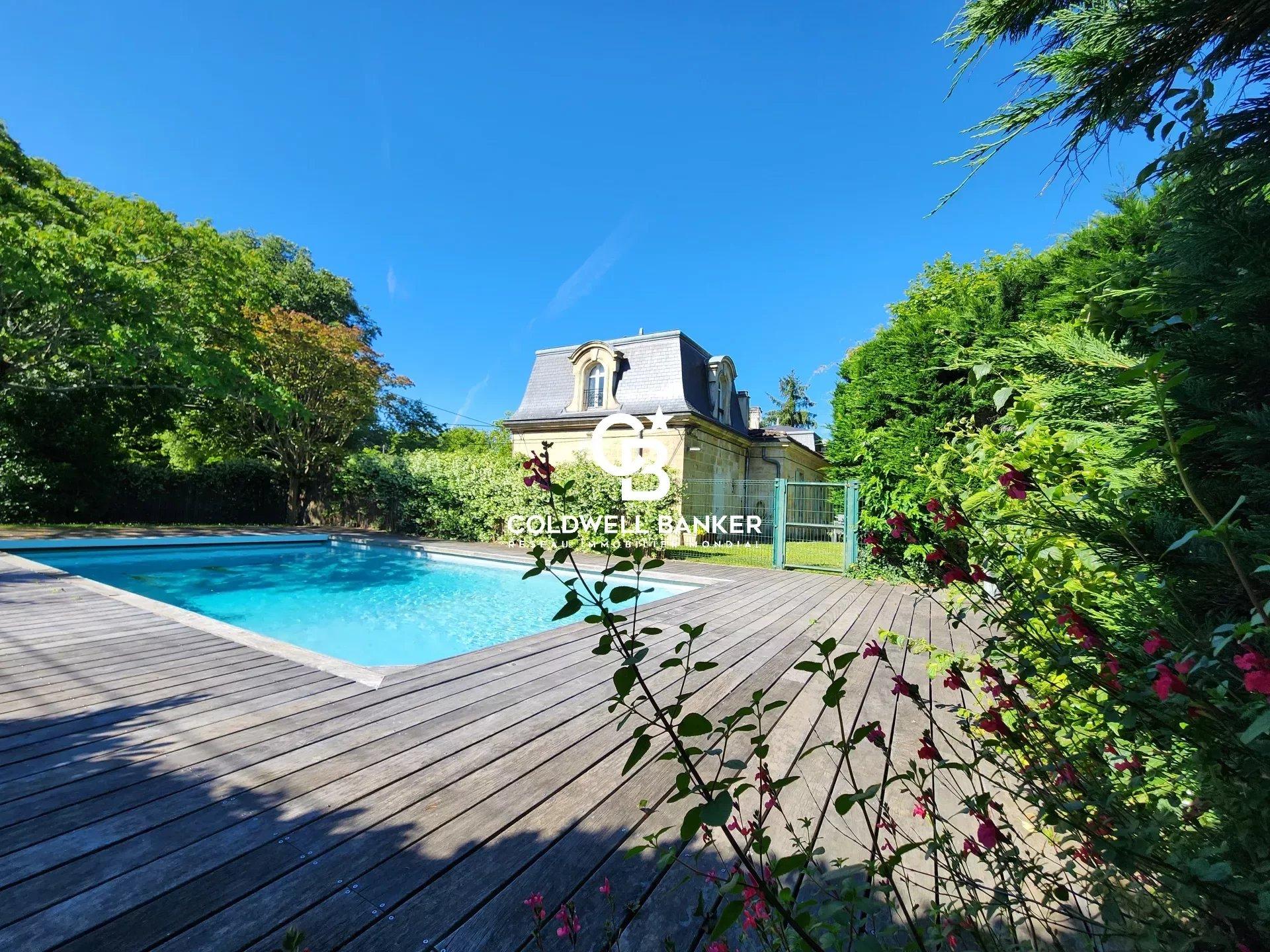 Somptueuse chartreuse avec vaste parc, piscine et garage Pessac - Centre