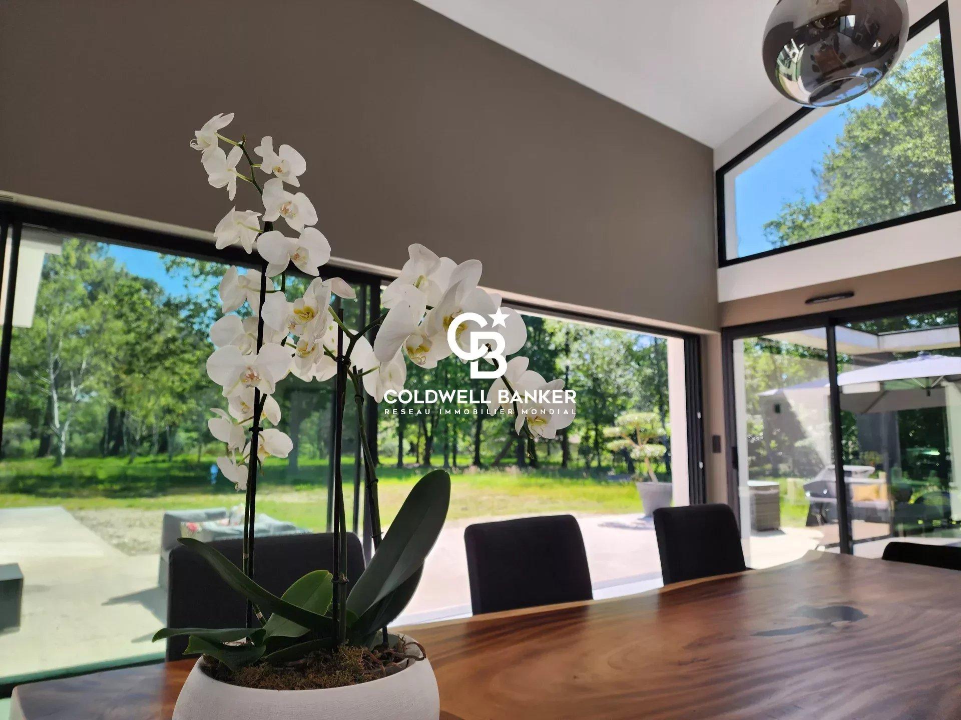 Luxueuse villa d'architecte avec vaste parc au cœur de Pessac