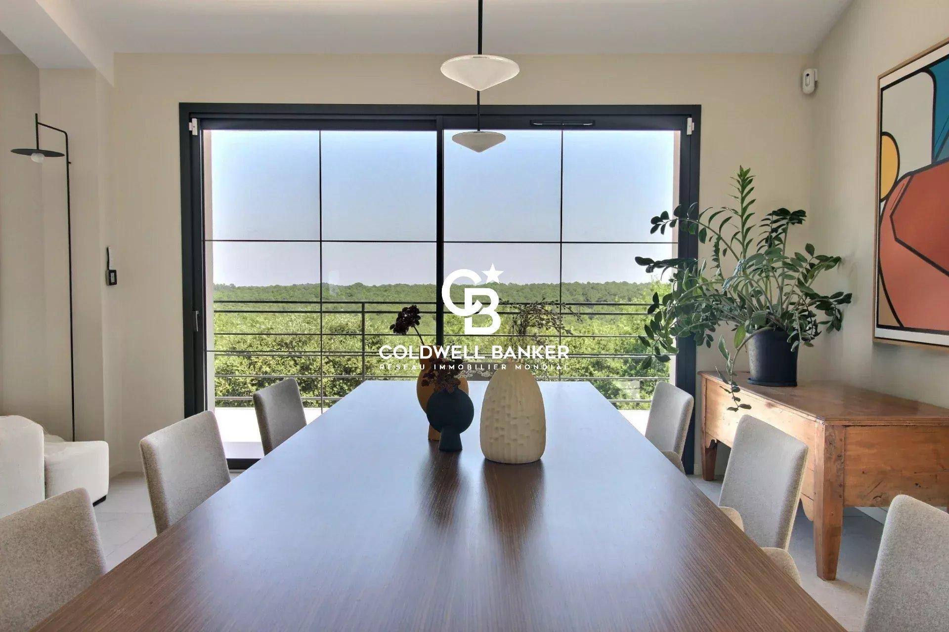 Villa d’exception sur les hauteurs du Pyla – élégance contemporaine et vue panoramique sur la canopée