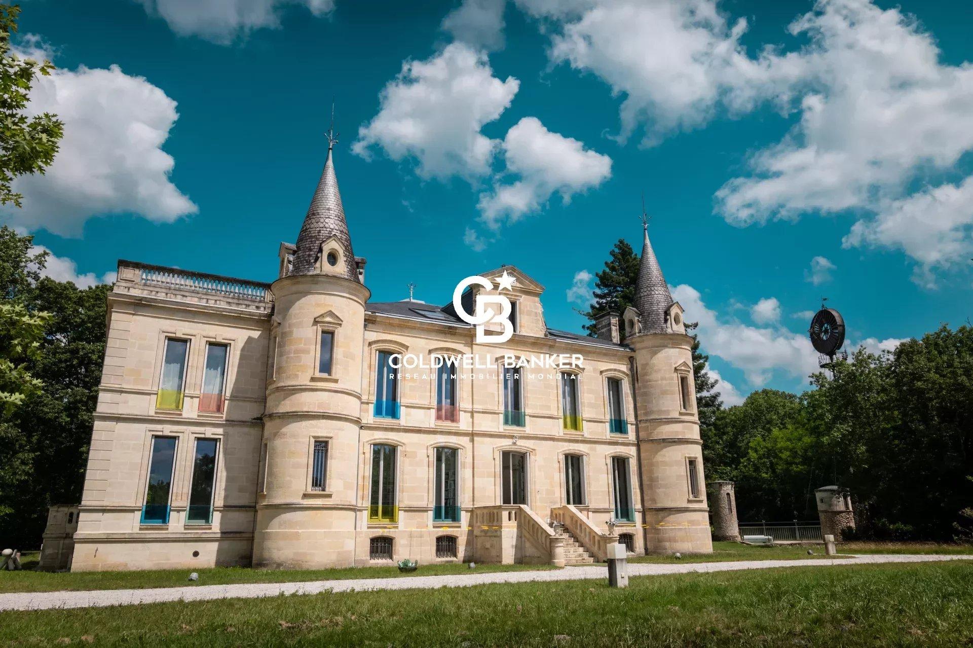 Remarquable château Napoléon III restauré à 25 minutes de Bordeaux