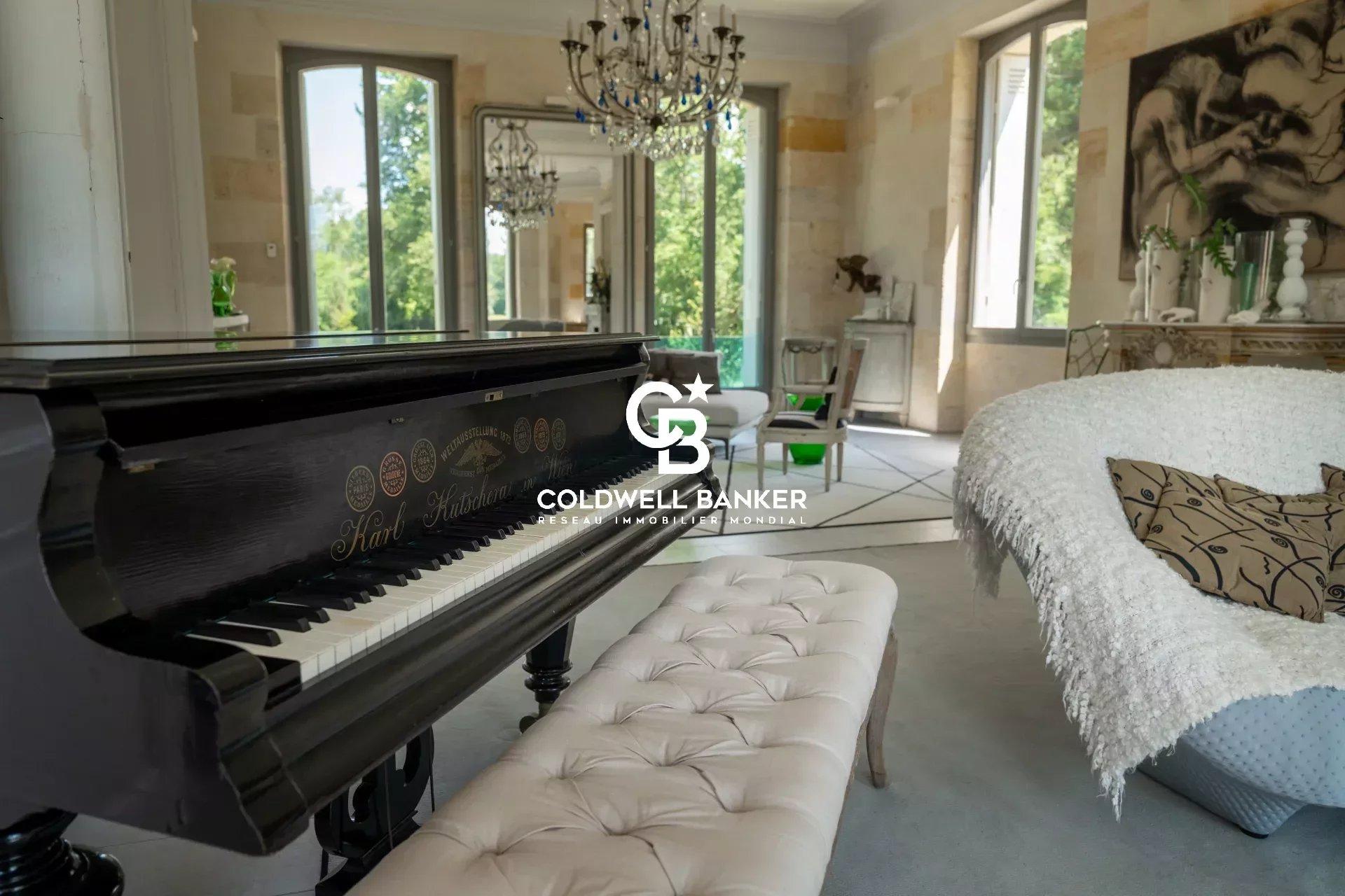 Remarquable château Napoléon III restauré à 25 minutes de Bordeaux