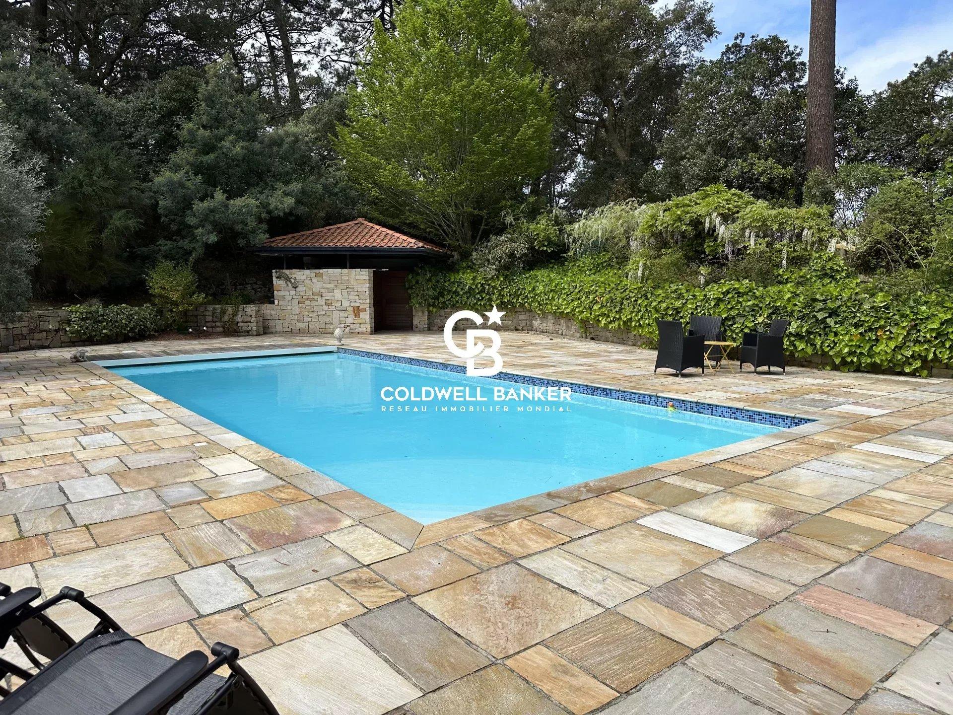 Villa familiale d'exception au coeur de la ville d'Hossegor