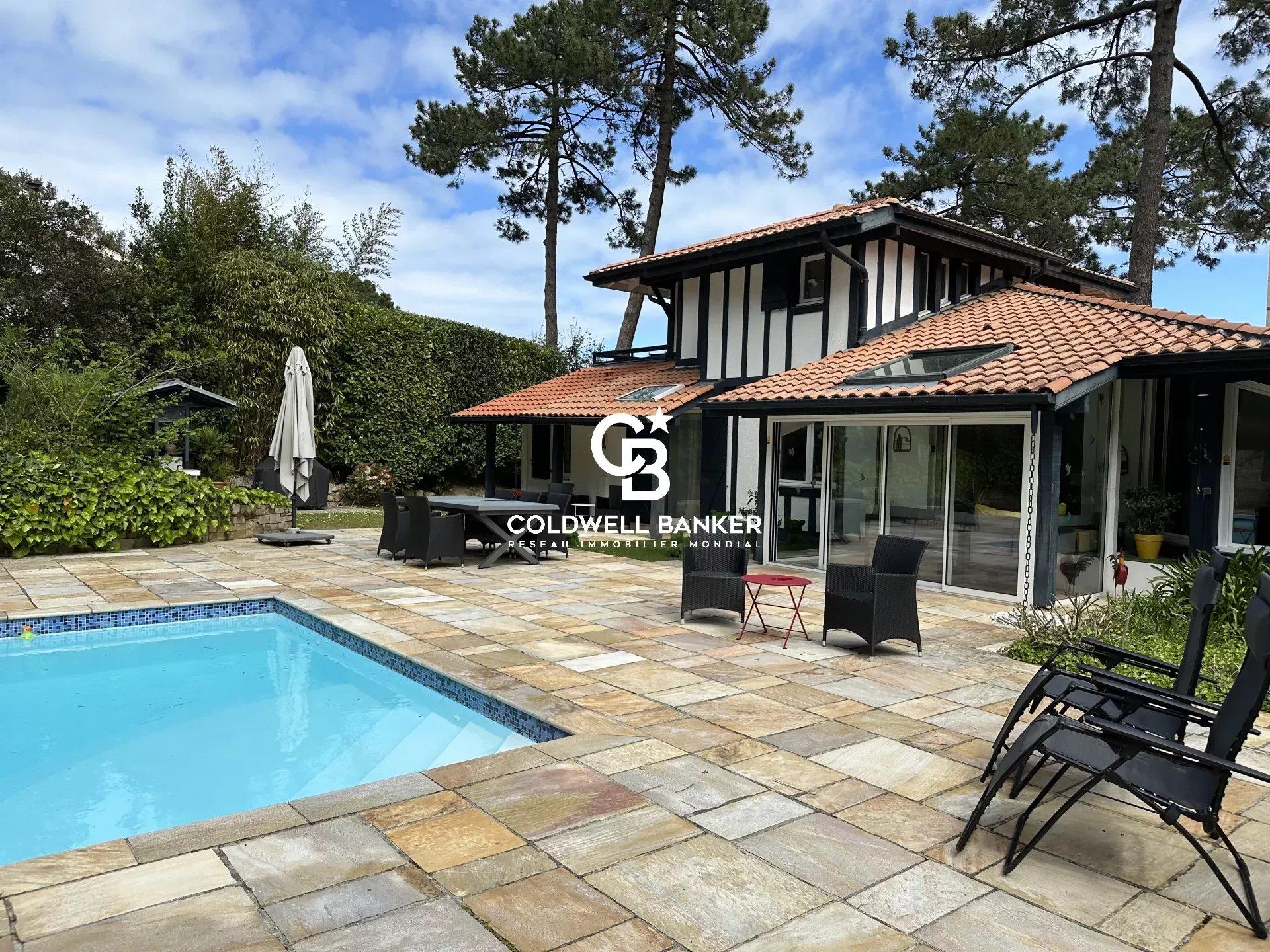 Villa familiale d'exception au coeur de la ville d'Hossegor