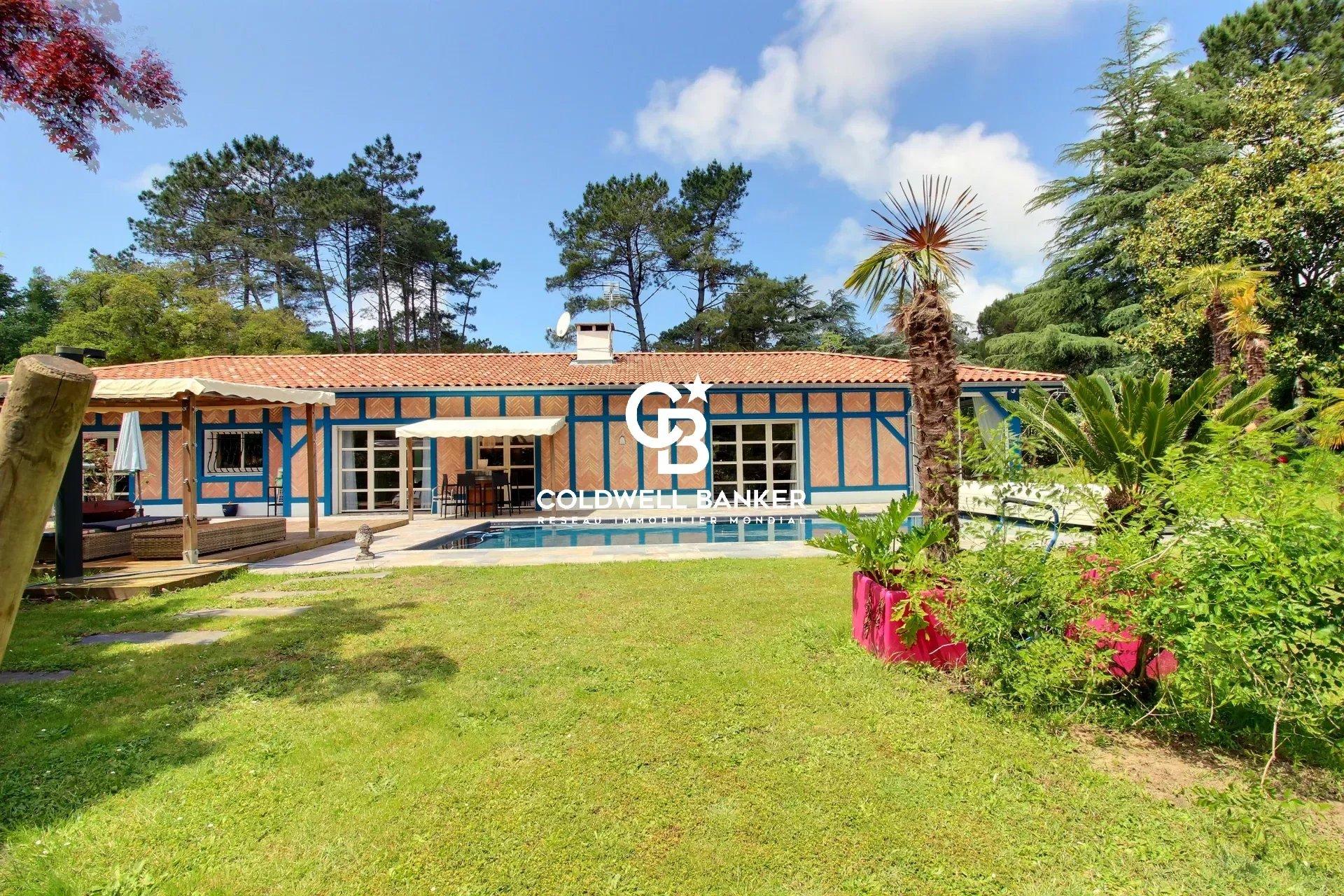 Élégante villa de plain-pied avec jardin paysagé, spa et piscine chauffée Seignosse