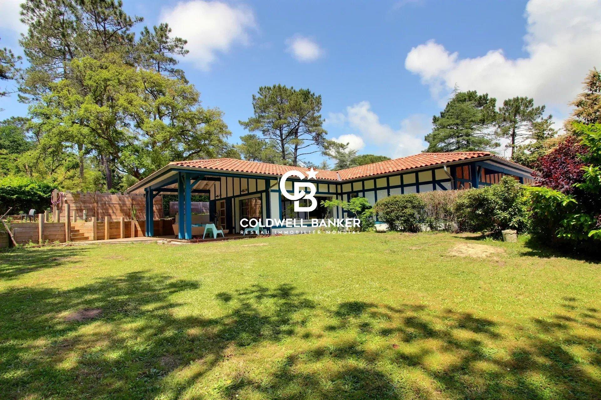 Élégante villa de plain-pied avec jardin paysagé, spa et piscine chauffée Seignosse