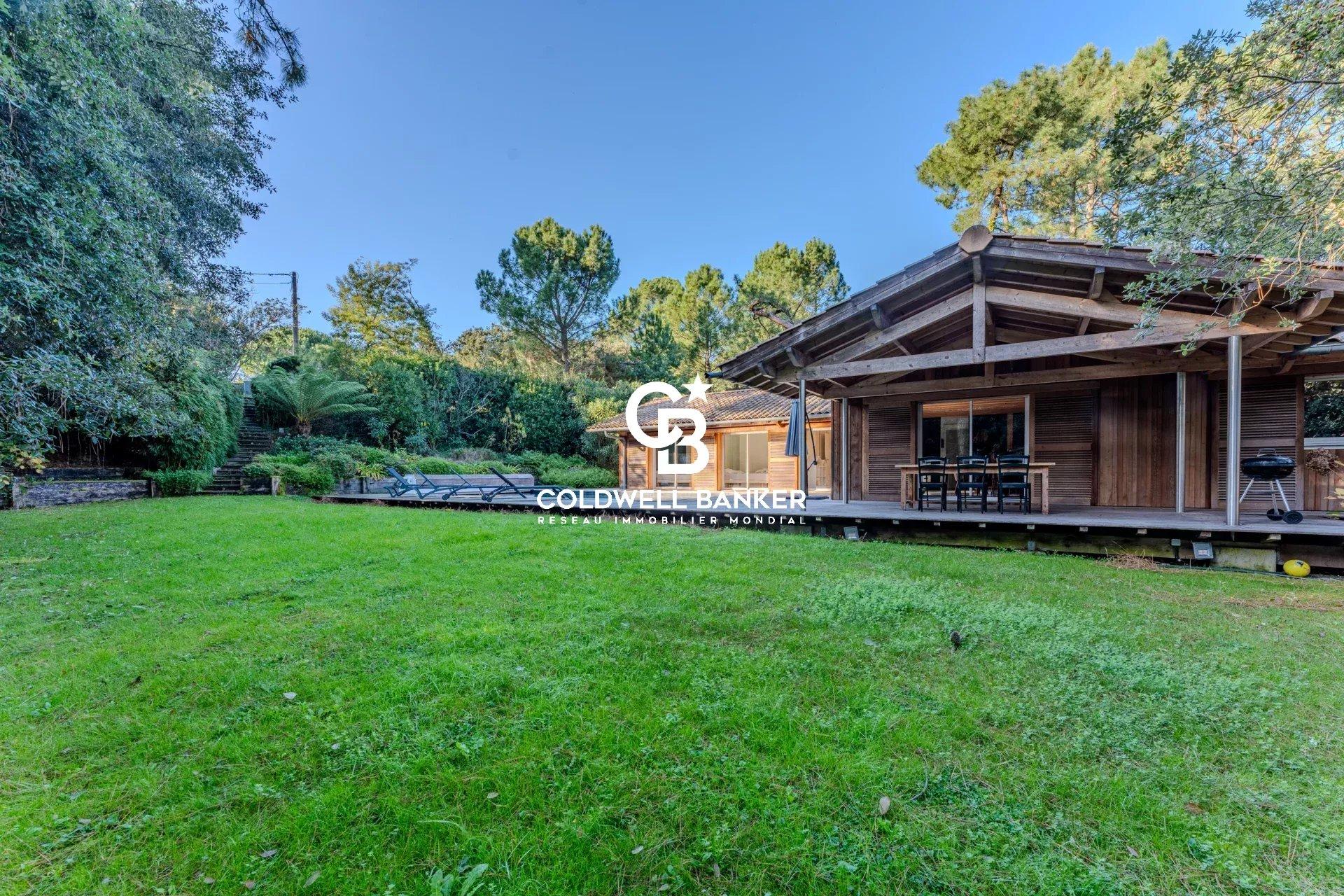 Propriété d’exception sur un terrain unique avec projet d’extension Pyla-sur-Mer