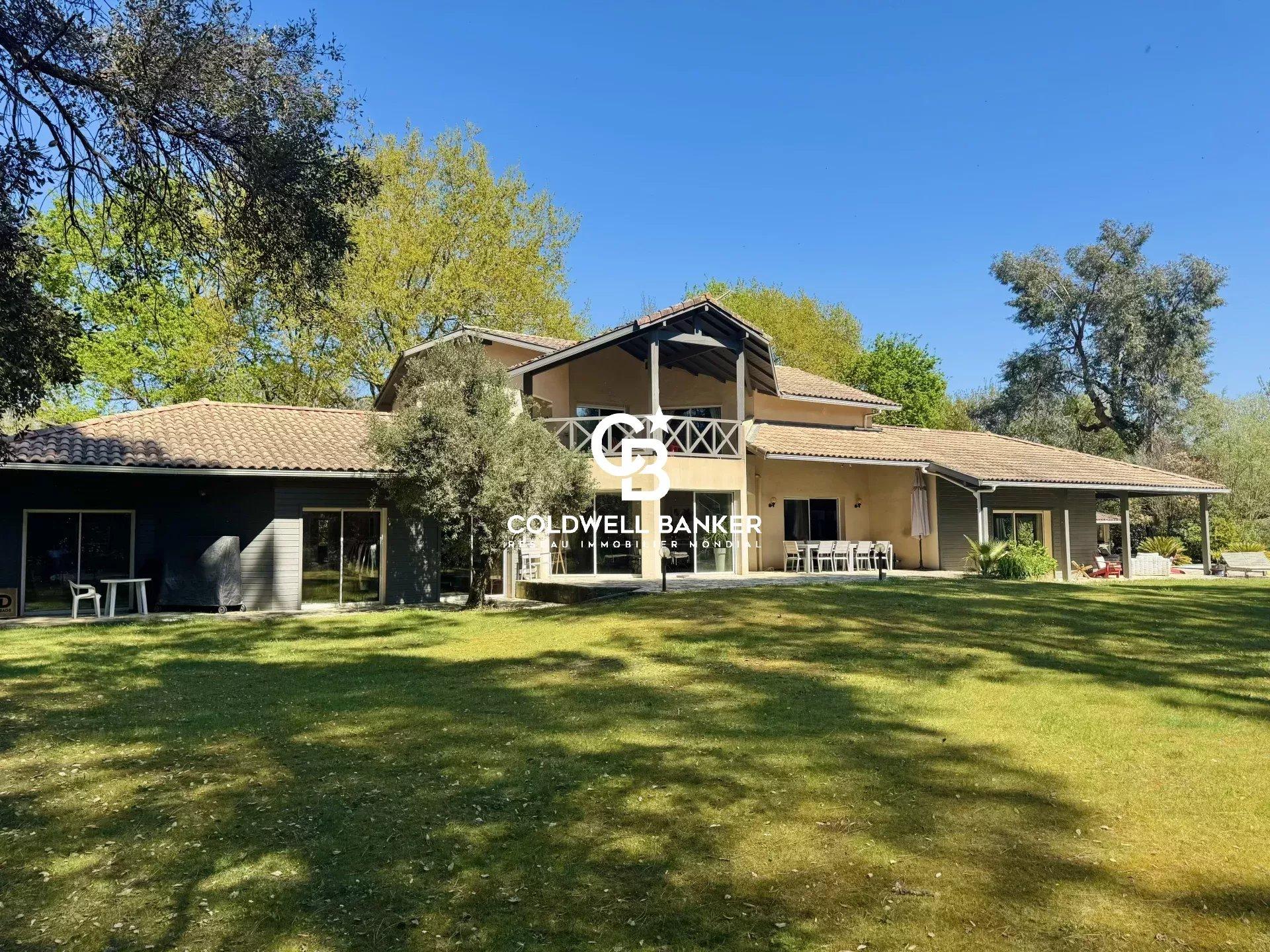 Villa d’exception avec parc paysagé et piscine à Capbreton
