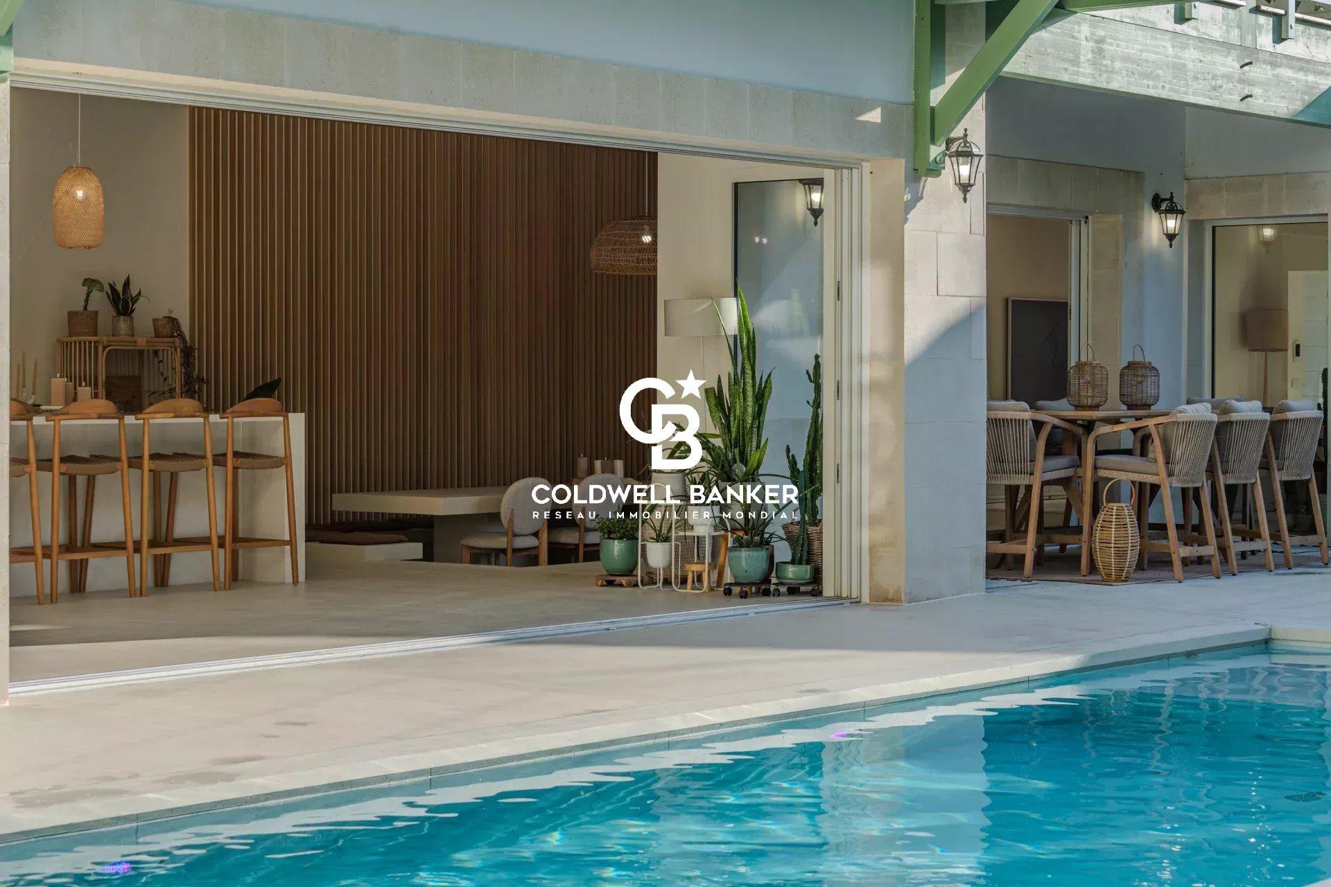 Villa Les Mouettes à Arcachon – élégance arcachonnaise, volumes sublimes et vue bassin