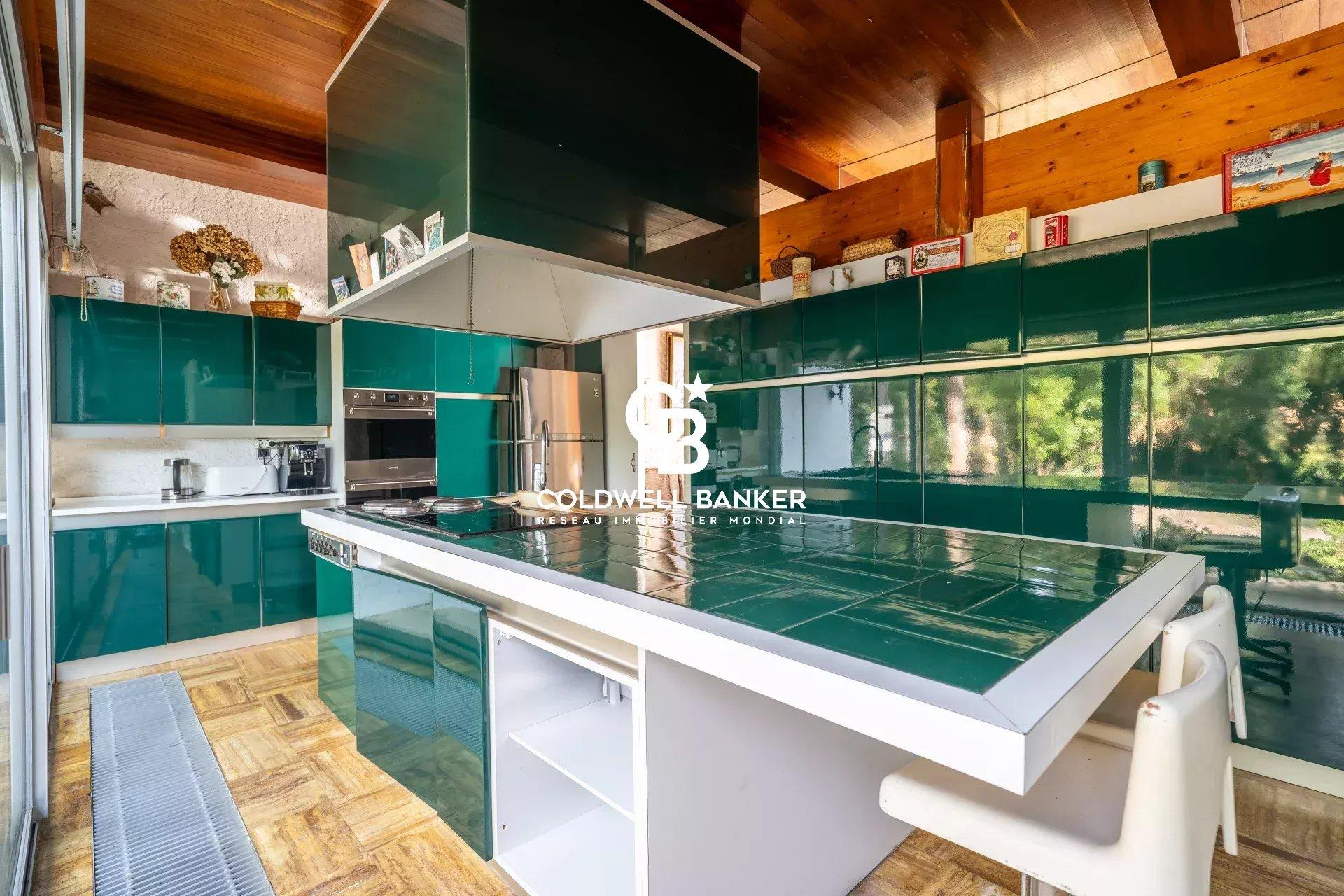 Propriété d’exception au Cap Ferret, face au Bassin, entre luxe et nature