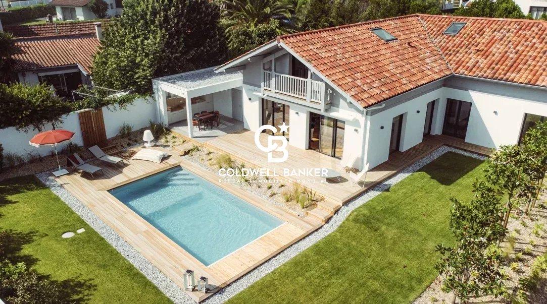 Élégance et prestige à Anglet - villa d’exception avec piscine et jardin paysager