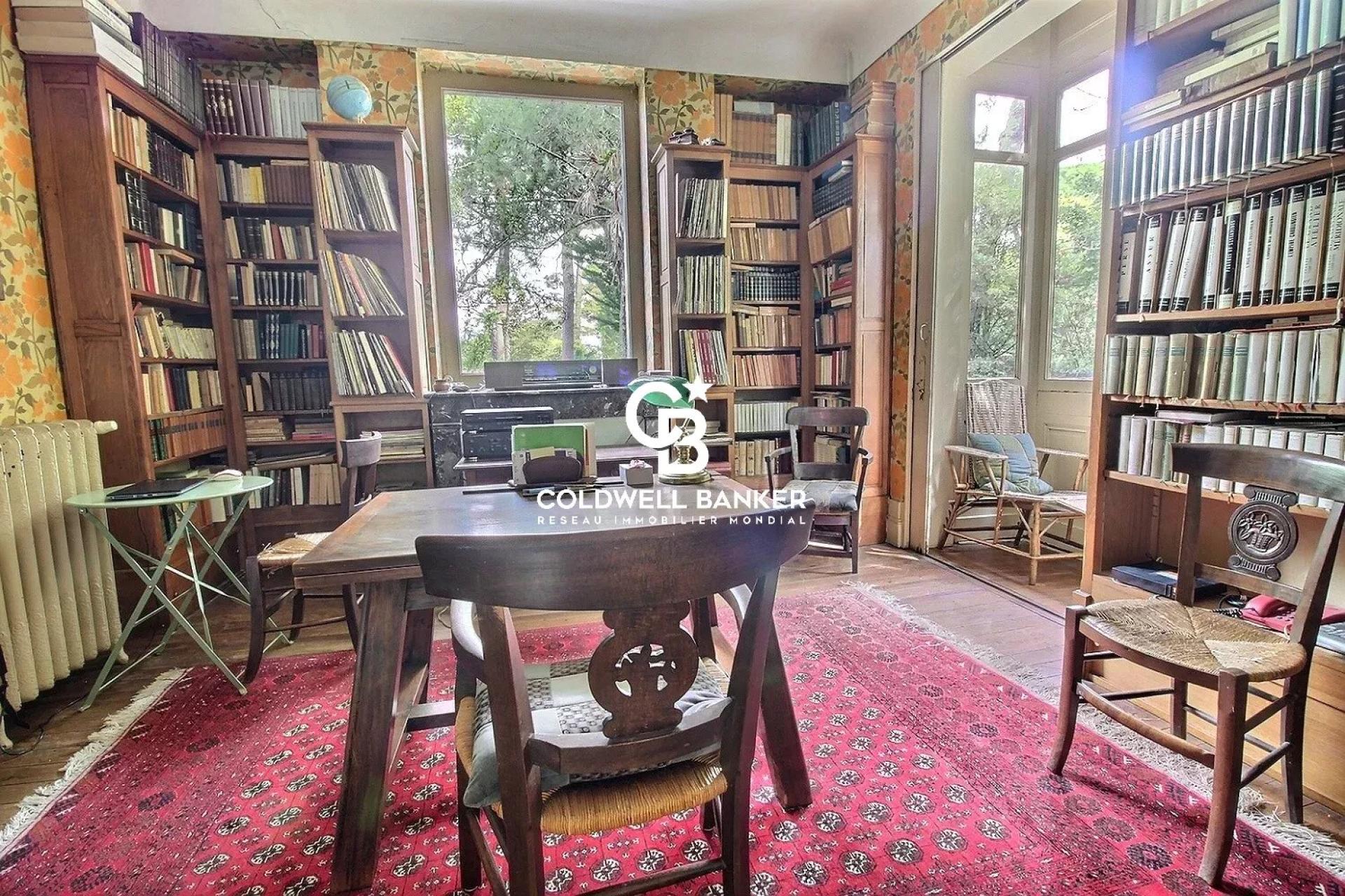 Villa historique de 1864 au cœur de la Ville d’Hiver – arcachonnaise élégante et intemporelle