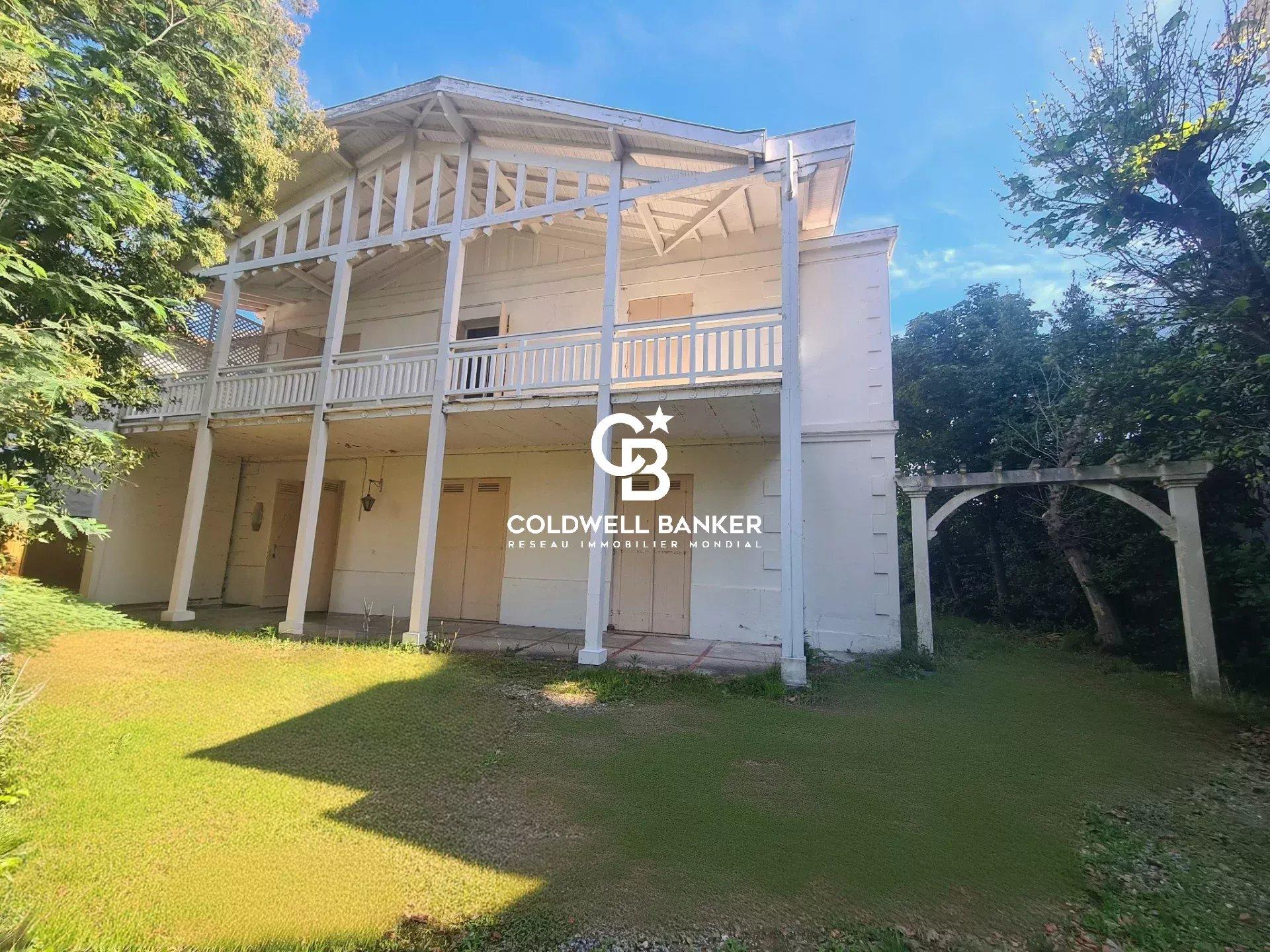 Villa XIXe à Arcachon – Vue imprenable sur le Bassin, en première ligne