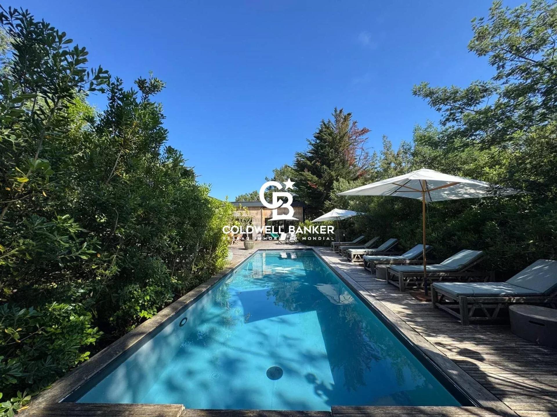 Élégante villa au cœur du Cap Ferret – entre océan et bassin, lumière, raffinement et douceur de vivre