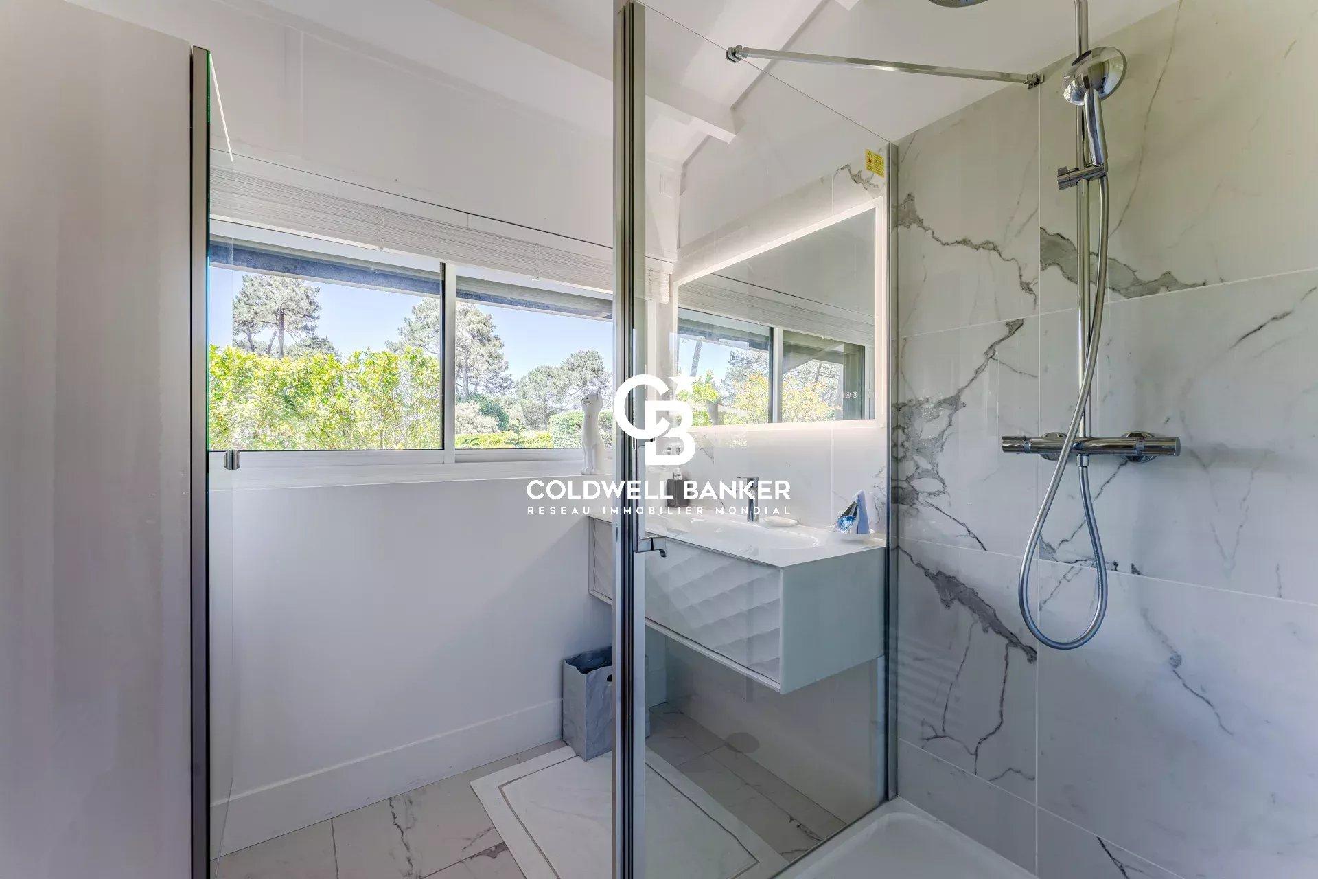 Villa avec piscine au calme sans vis-à-vis Pyla-sur-Mer