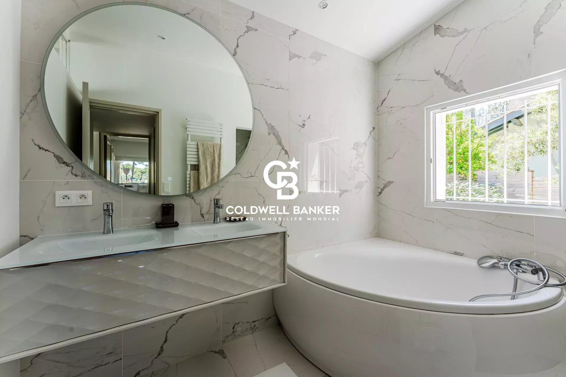 Villa avec piscine au calme sans vis-à-vis Pyla-sur-Mer